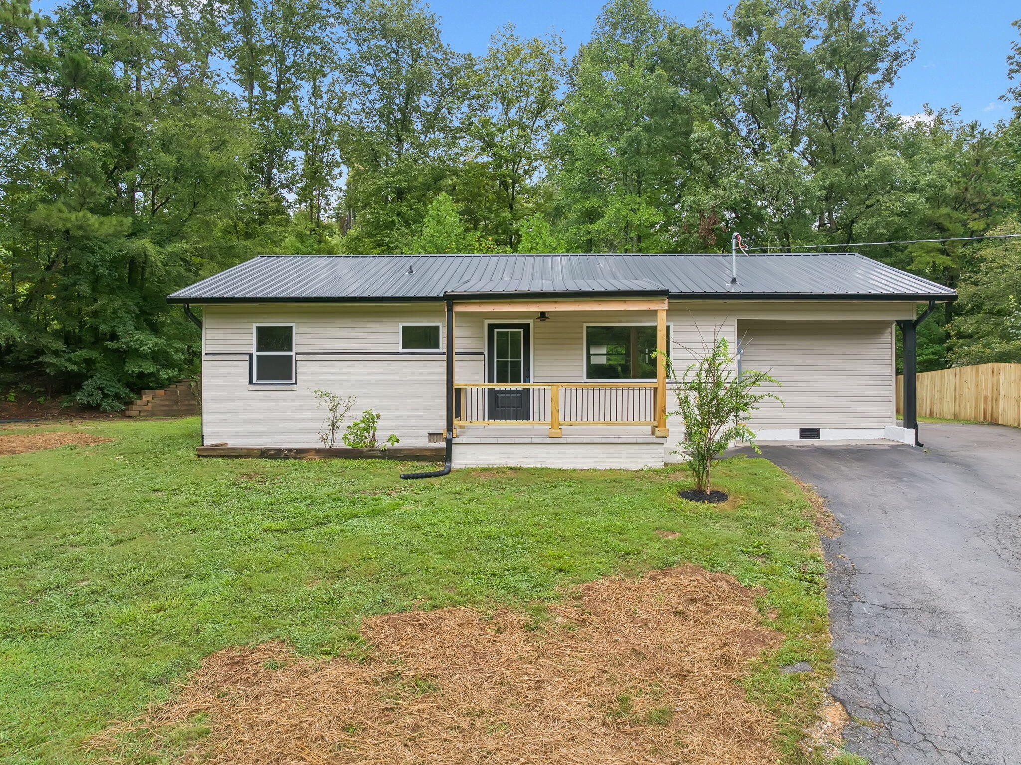 969 Sim Goodwin Road, SW
