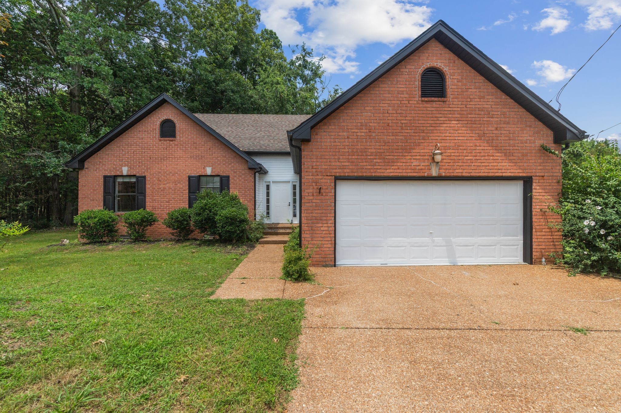 308 Wareham Ct Property Photo 1