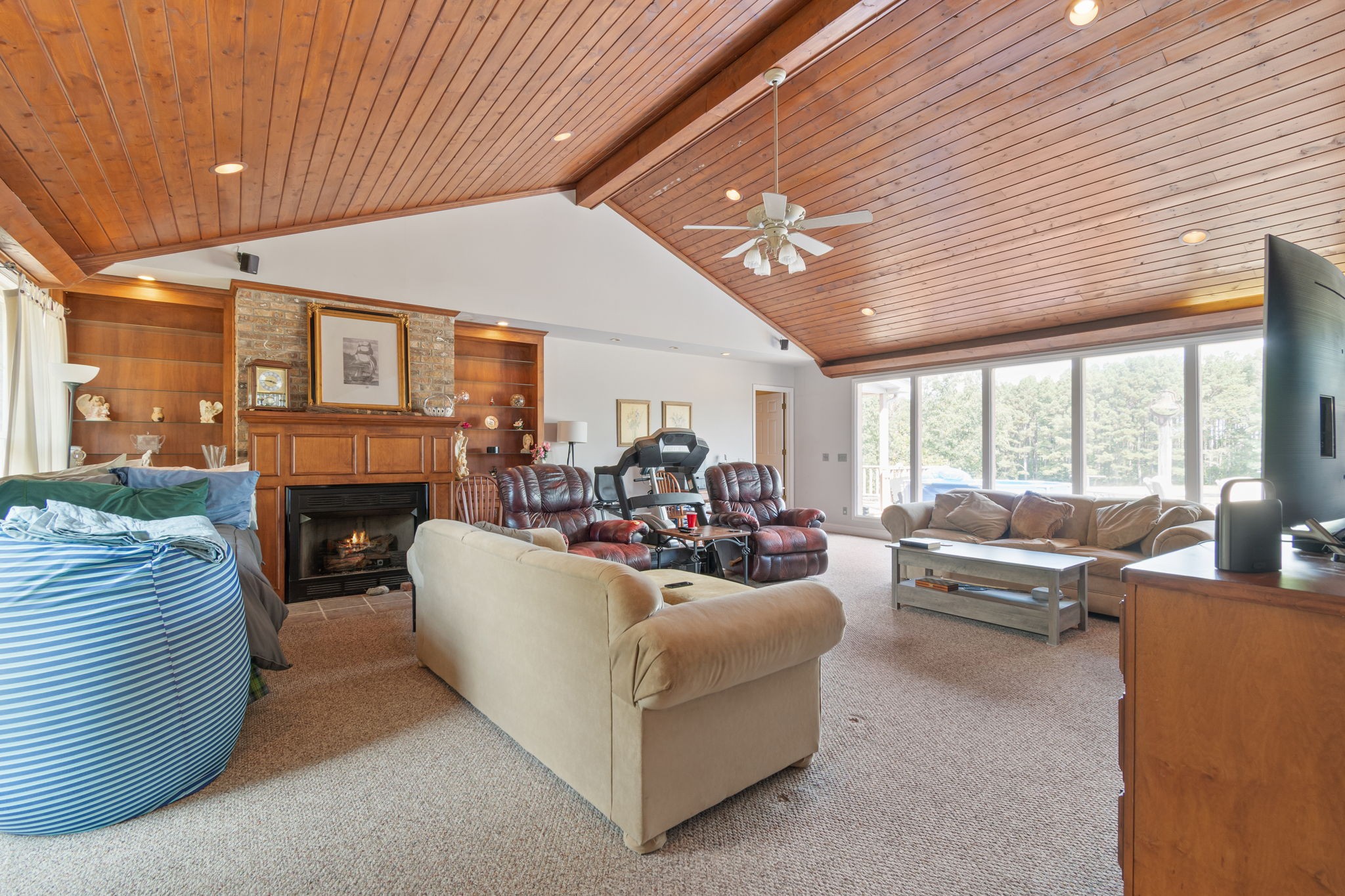 2820 Skyview Drive Property Photo 9