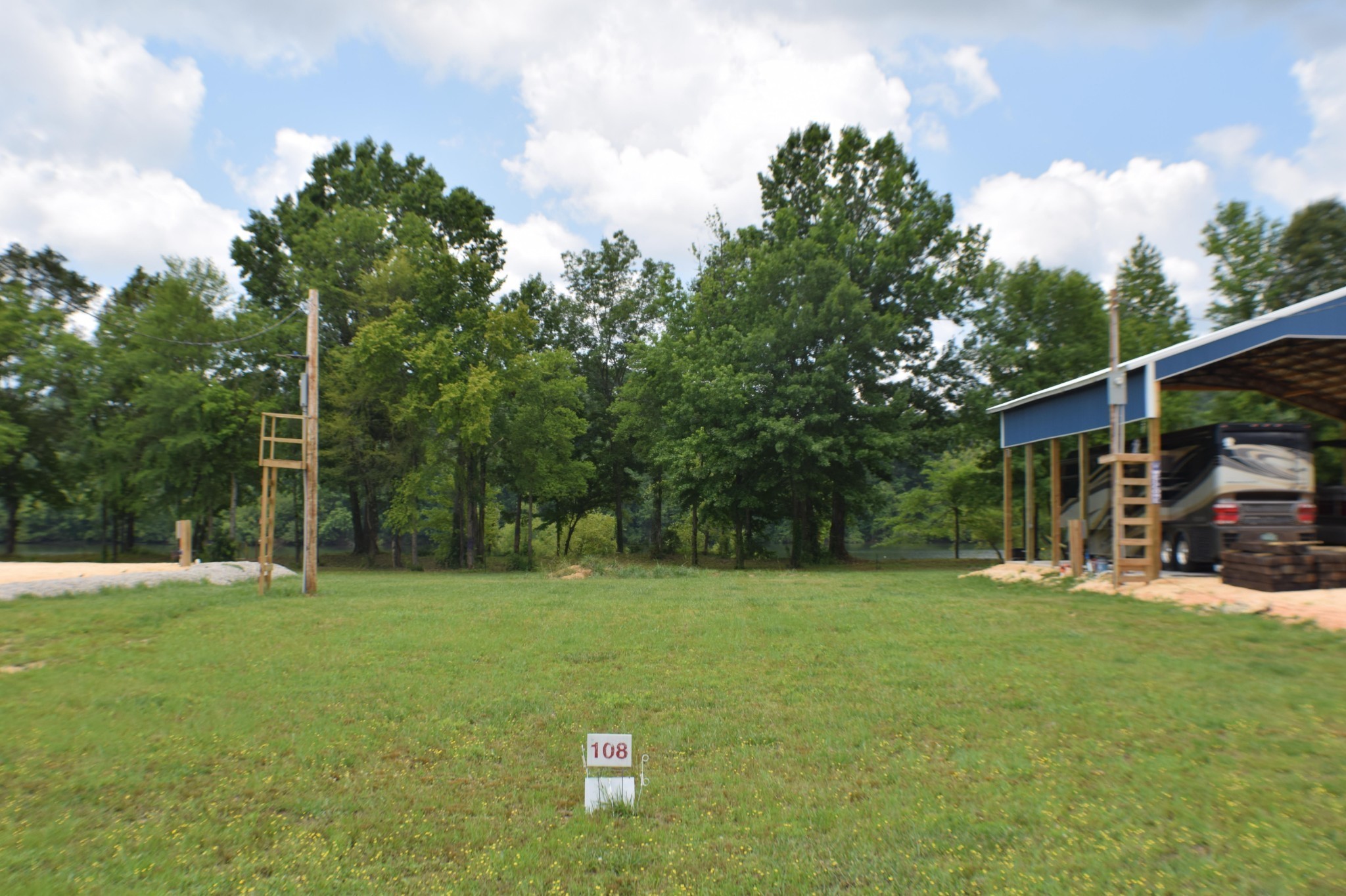 855 Hardin Bottom River Rd Property Photo 3