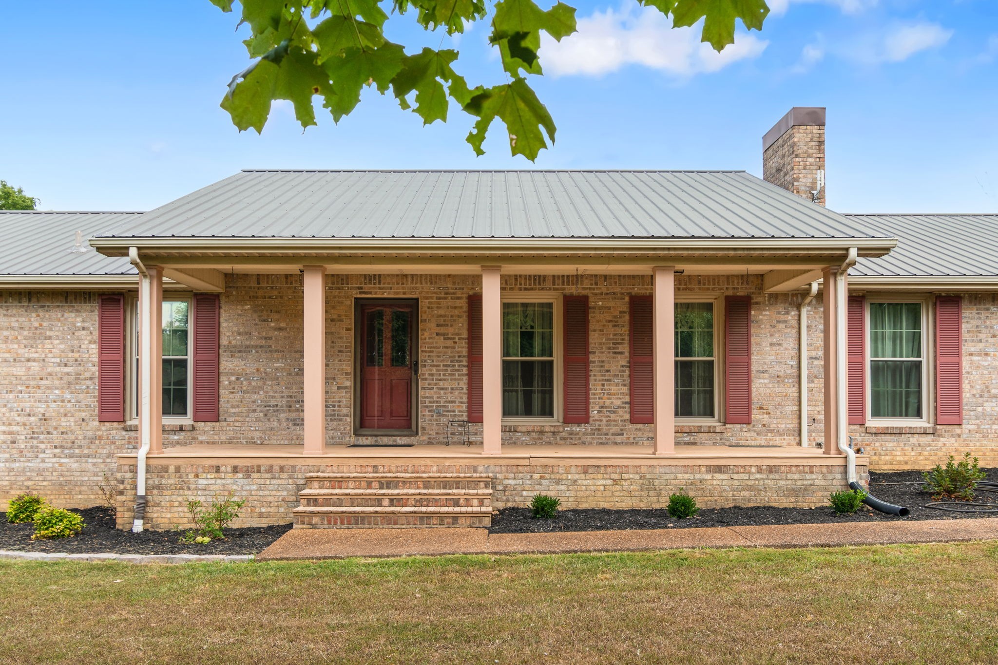 2820 Skyview Drive Property Photo 6