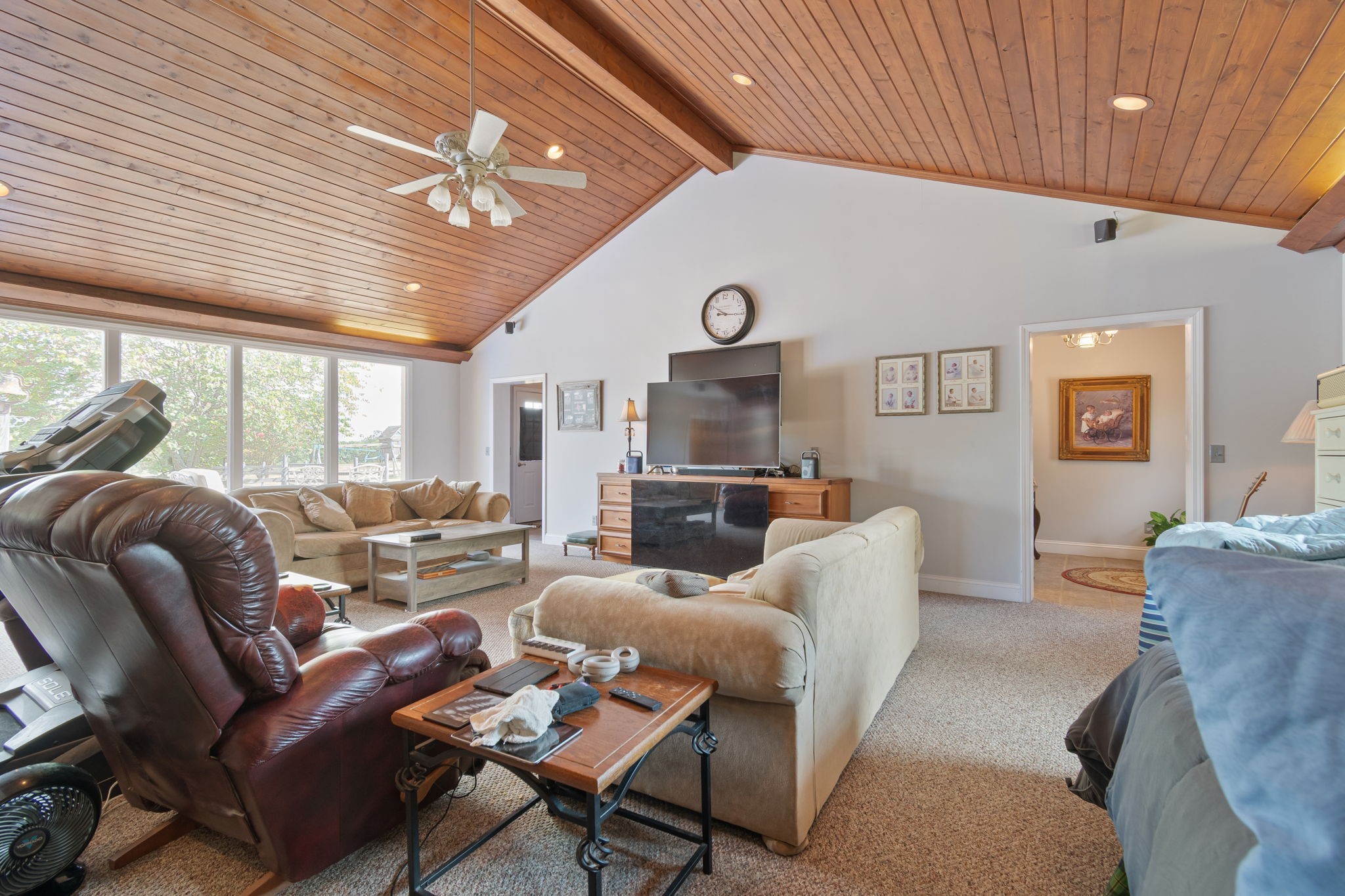 2820 Skyview Drive Property Photo 10