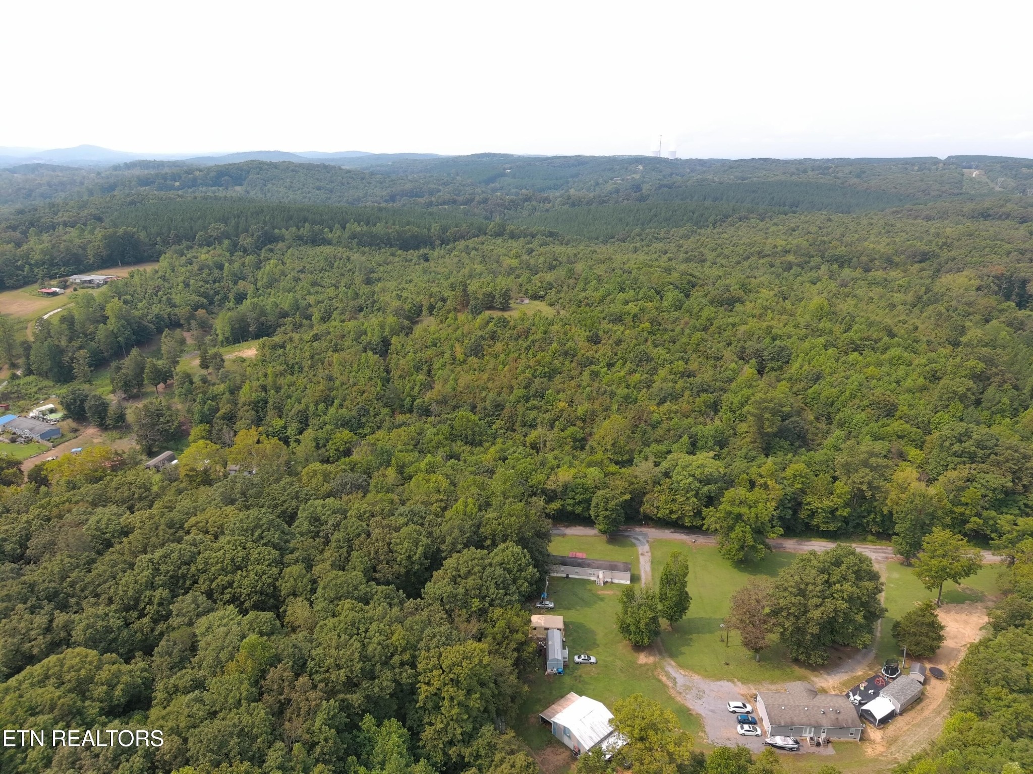 417 Womac Hollow Rd Property Photo 12