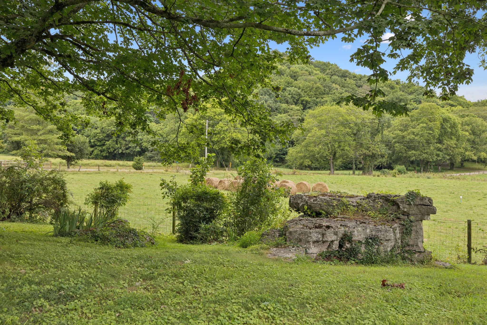 4 Crooked Hill Rd Property Photo 6