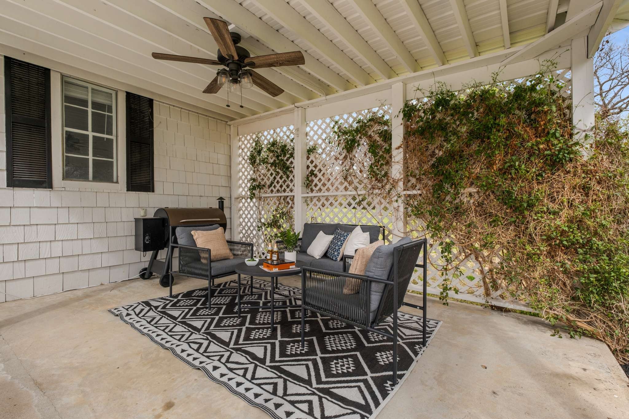 9580 Crockett Rd Property Photo 37