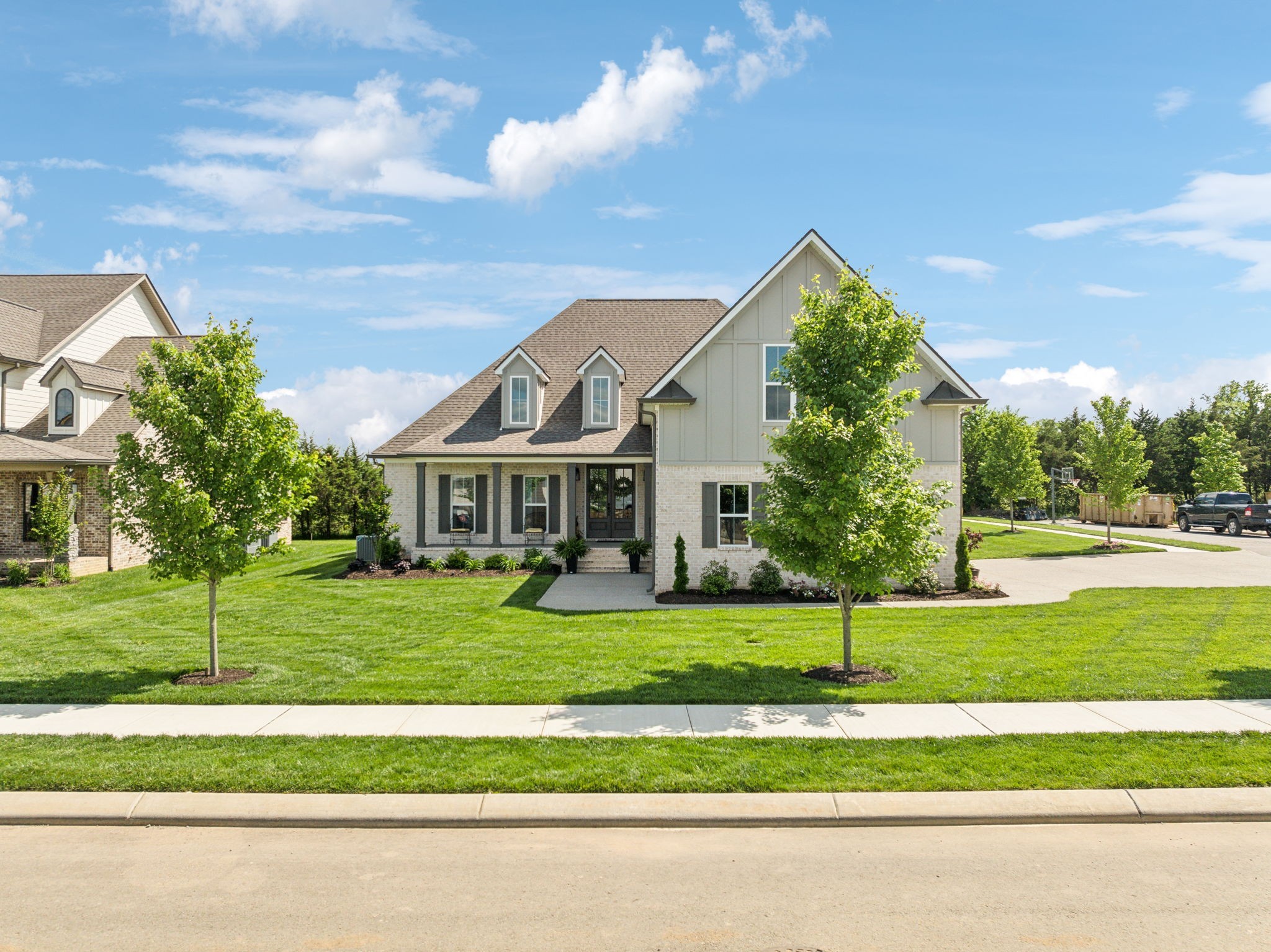 1009 Stone Creek Ln Property Photo 3