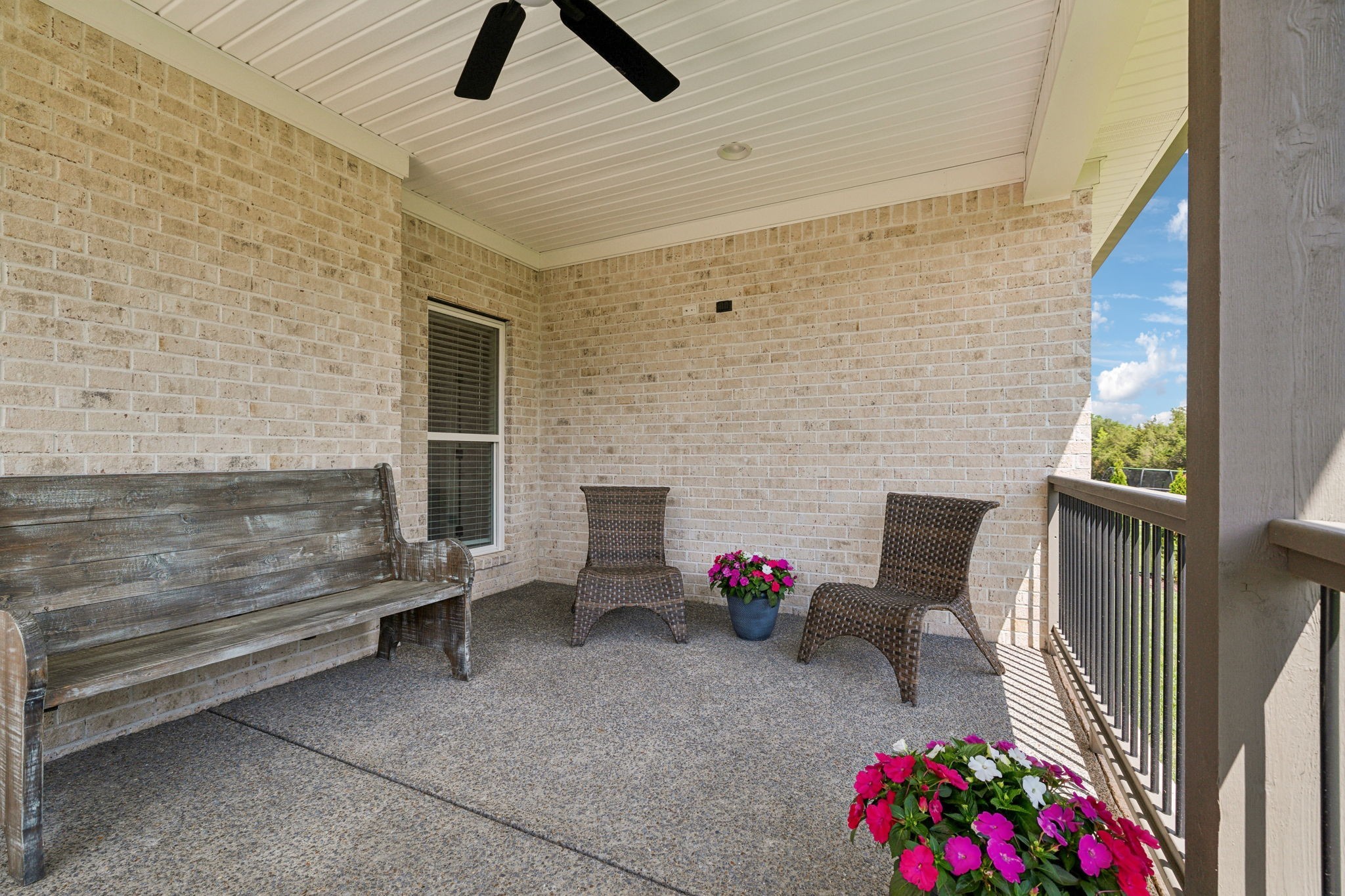 1009 Stone Creek Ln Property Photo 39