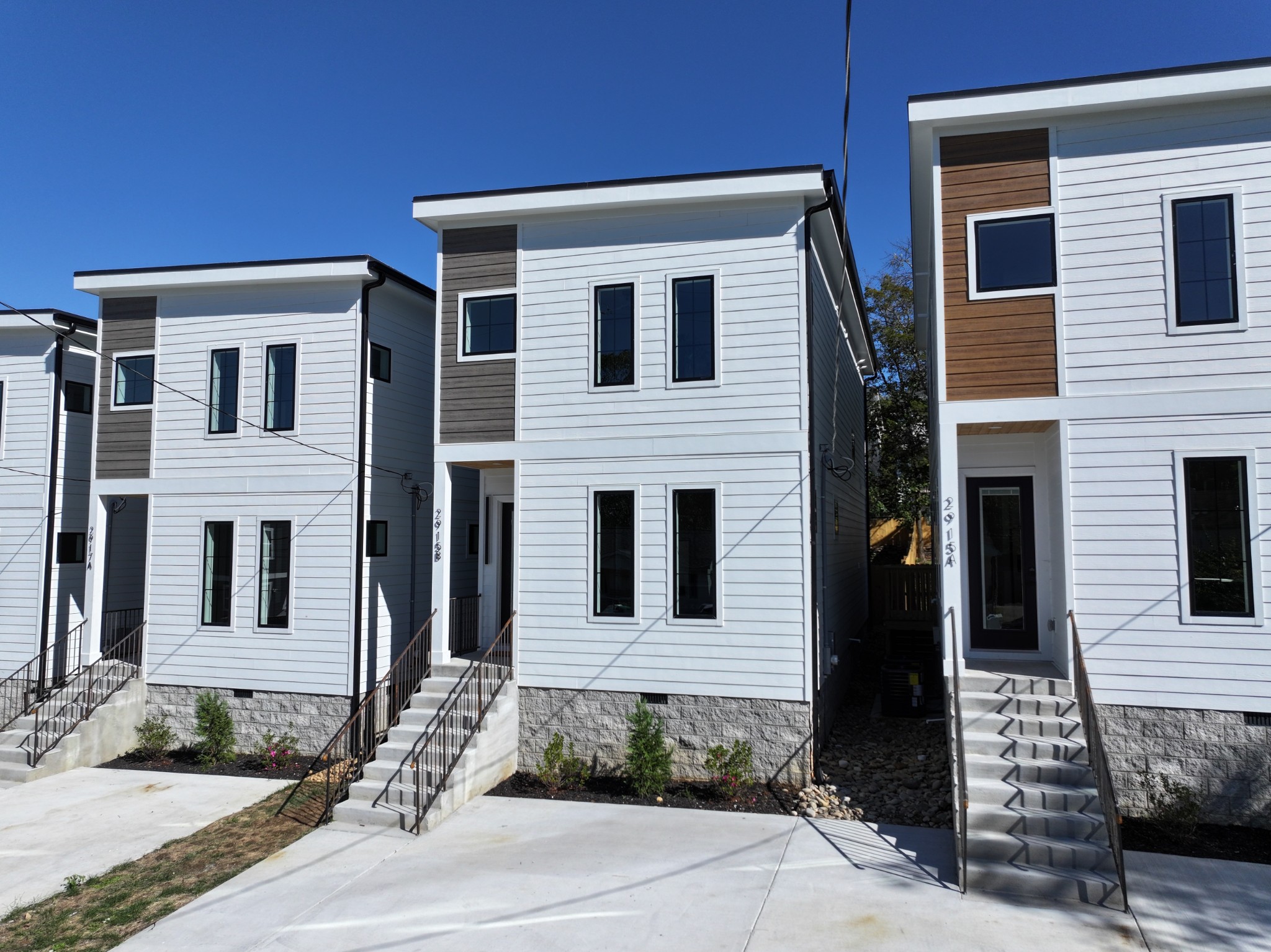 2915B Morningside Dr Property Photo 1