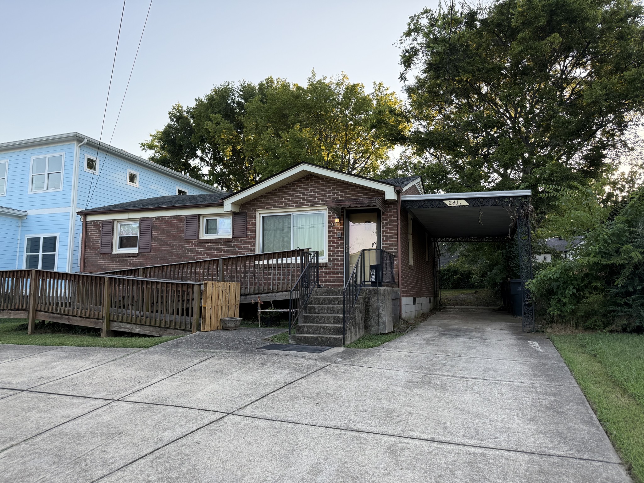 2411 14th Ave, N Property Photo 1