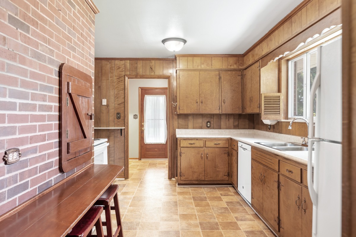 1386 Long Hollow Pike Property Photo 9