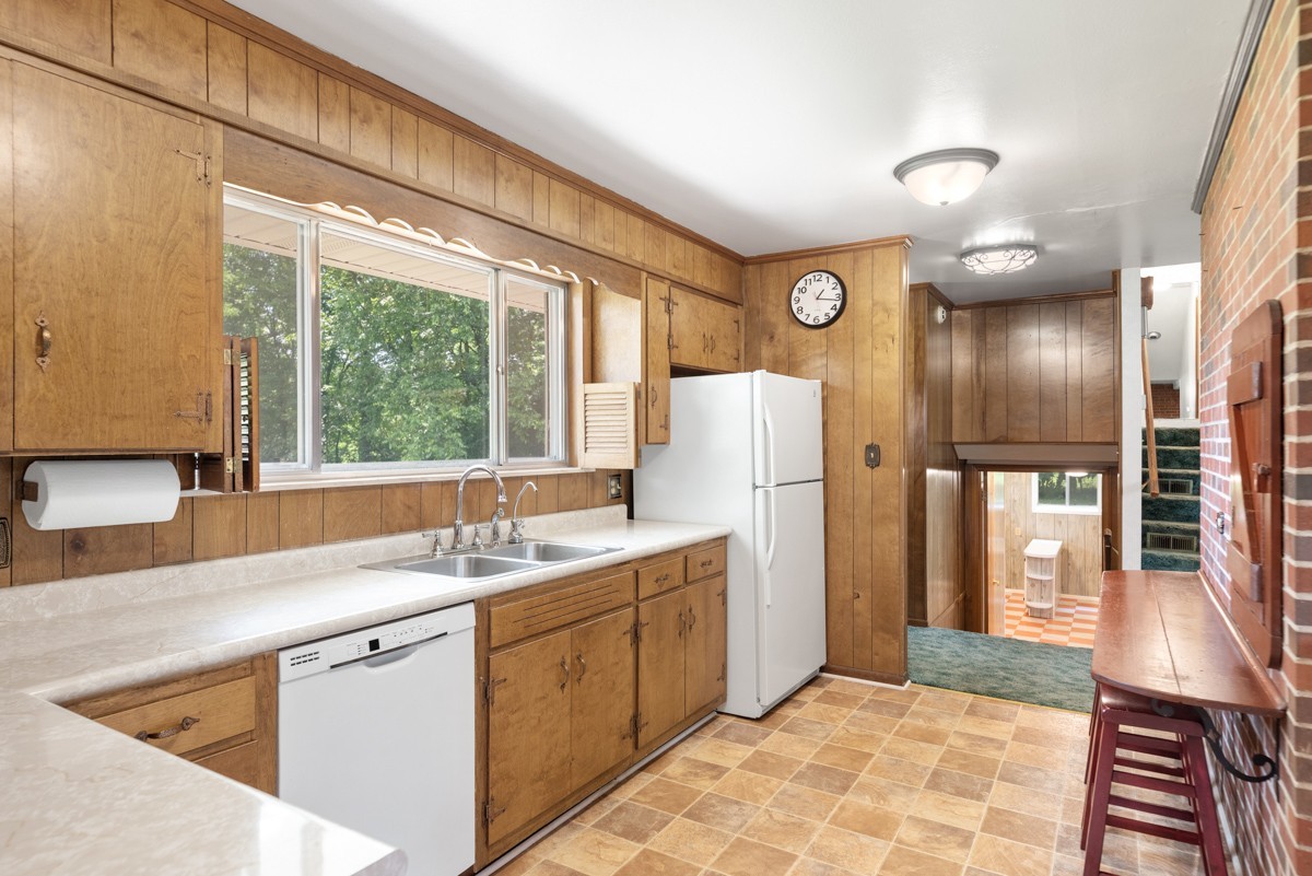 1386 Long Hollow Pike Property Photo 11