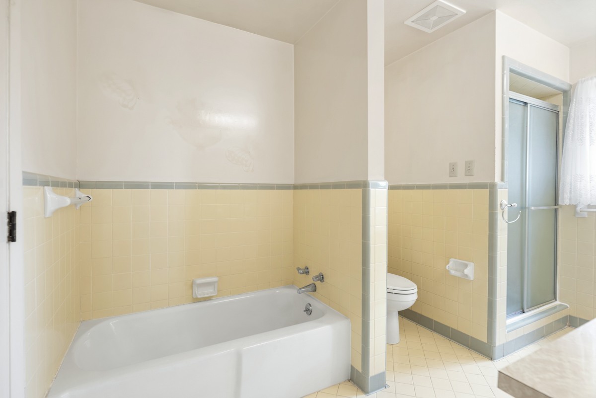 1386 Long Hollow Pike Property Photo 16