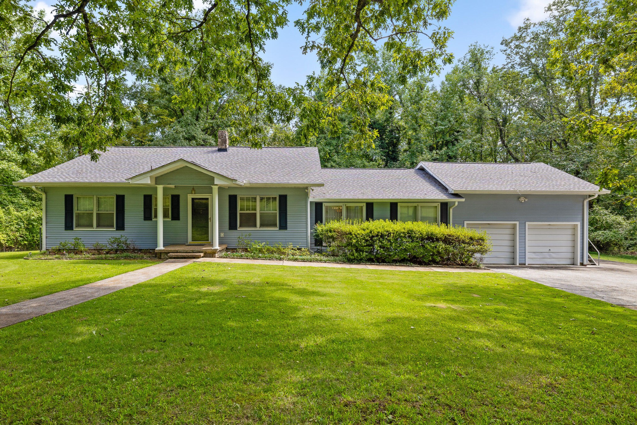 1702 James Boulevard Property Photo 1
