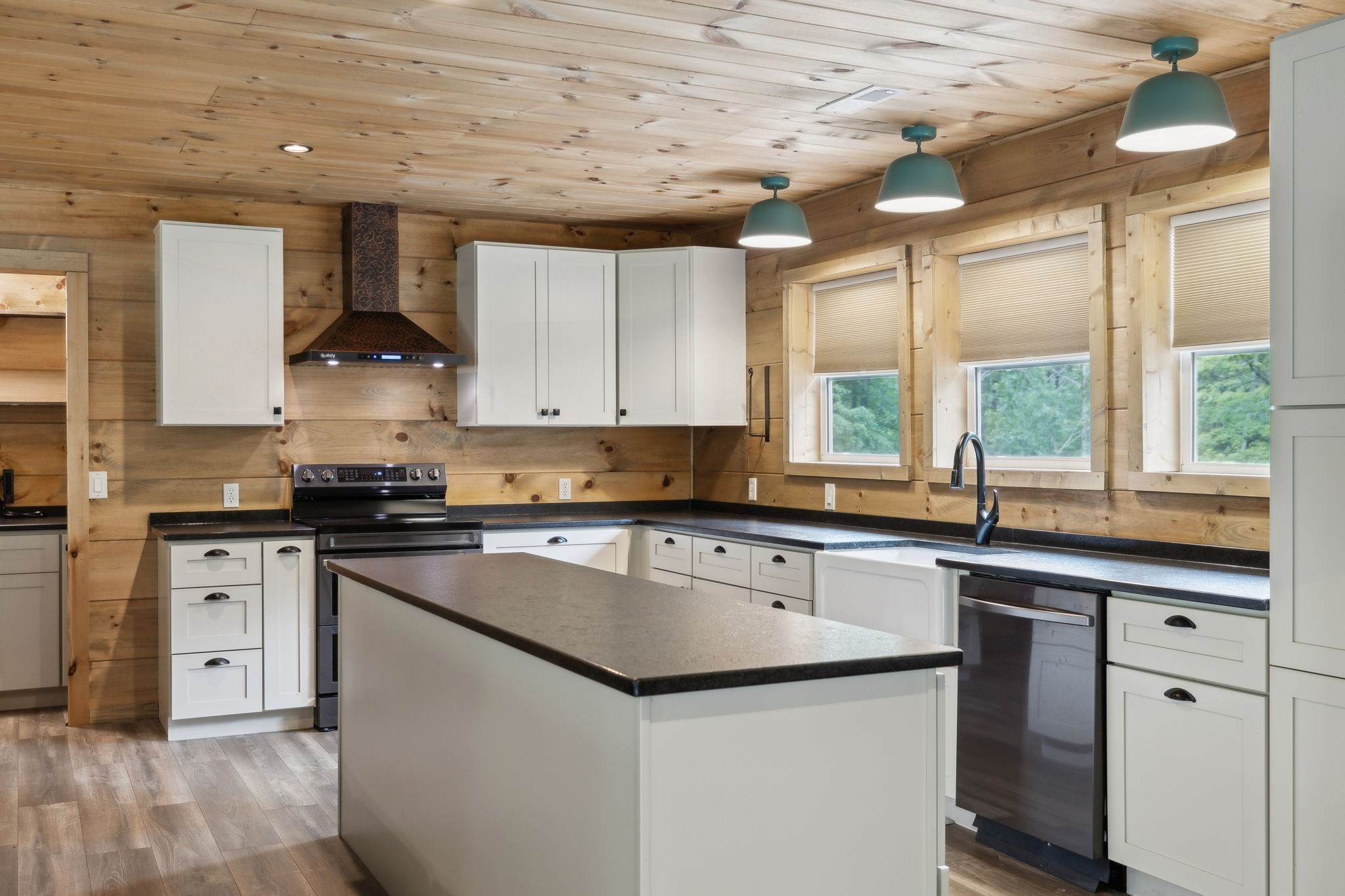 1785 St John Rd Property Photo 3