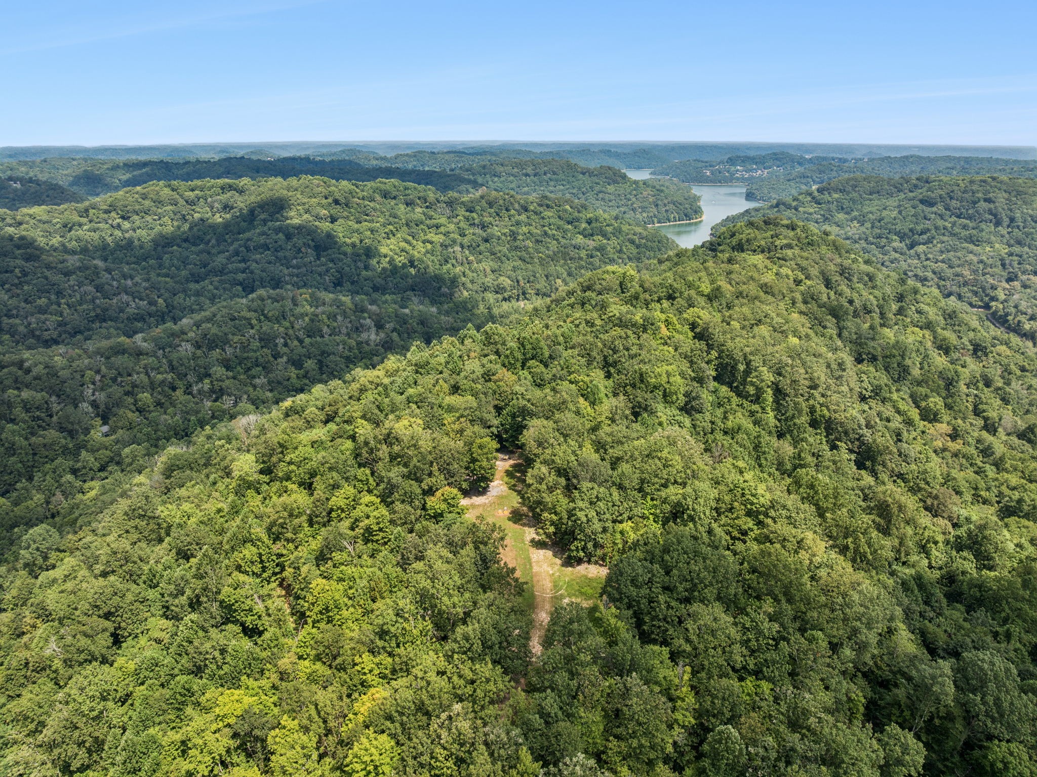 1057 Yulanda Hills Rd Property Photo 3