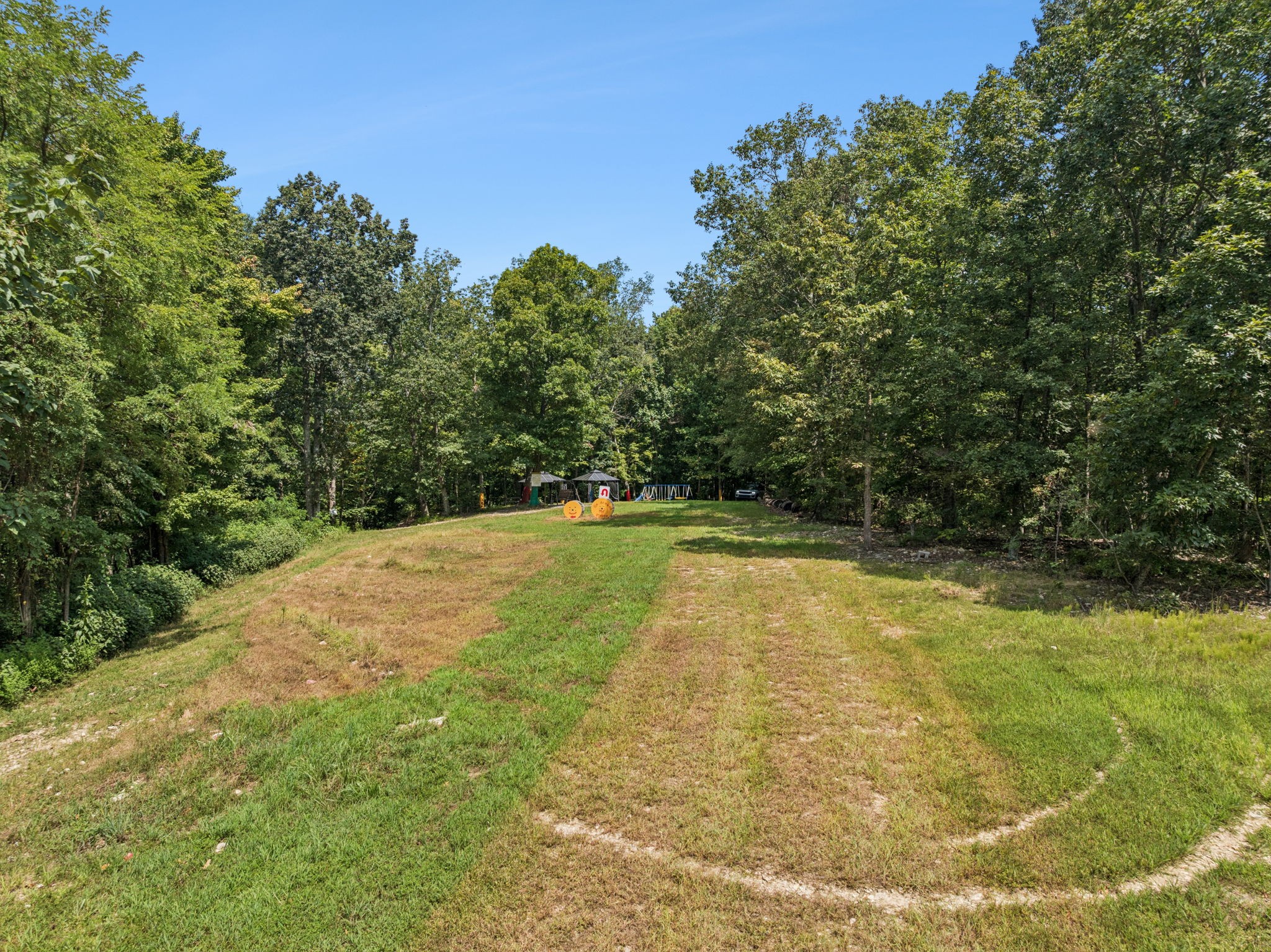 1057 Yulanda Hills Rd Property Photo 9