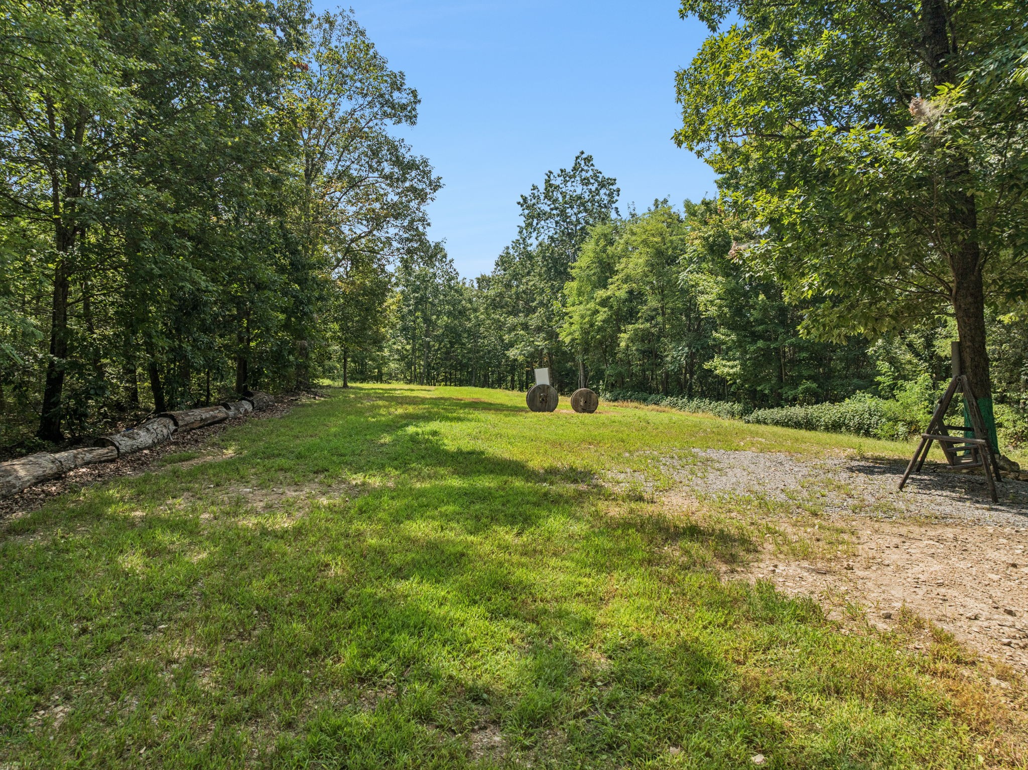 1057 Yulanda Hills Rd Property Photo 11