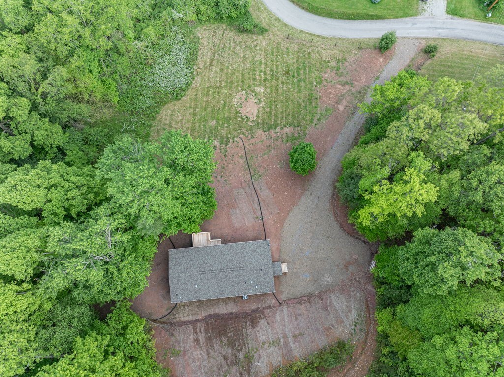 1000 Mining Town Rd Property Photo 6