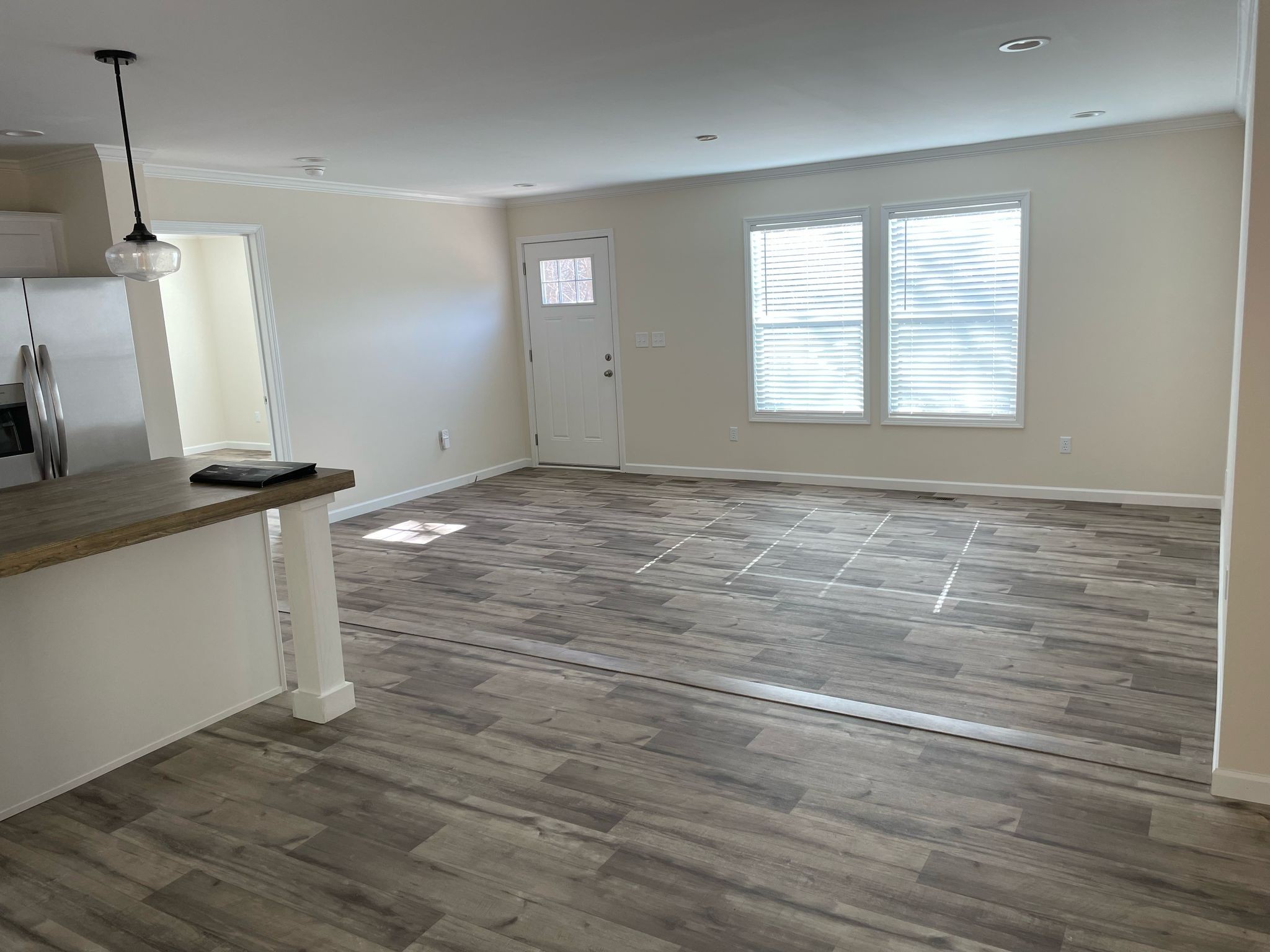 1000 Mining Town Rd Property Photo 10