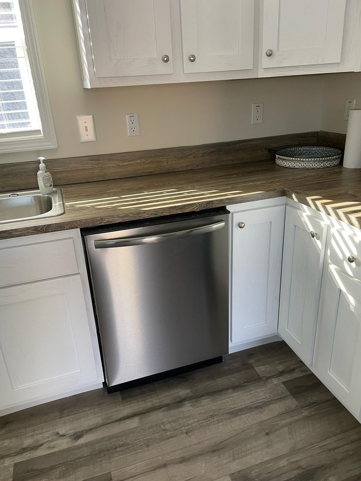 1000 Mining Town Rd Property Photo 14