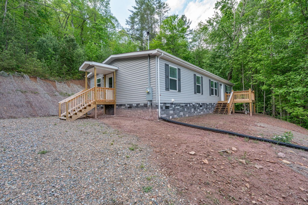 1000 Mining Town Rd Property Photo 57