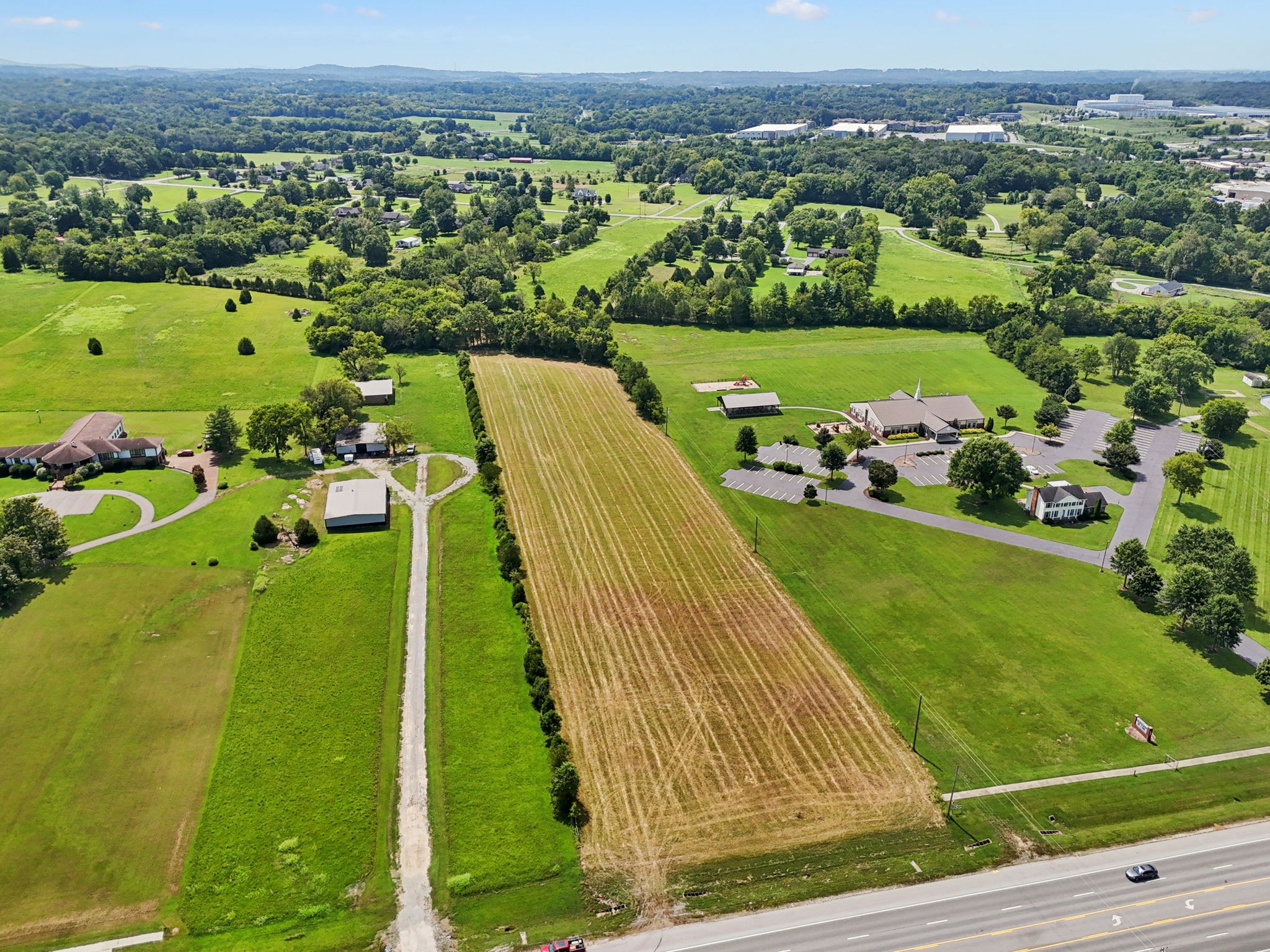 3 Lebanon Rd Property Photo 3