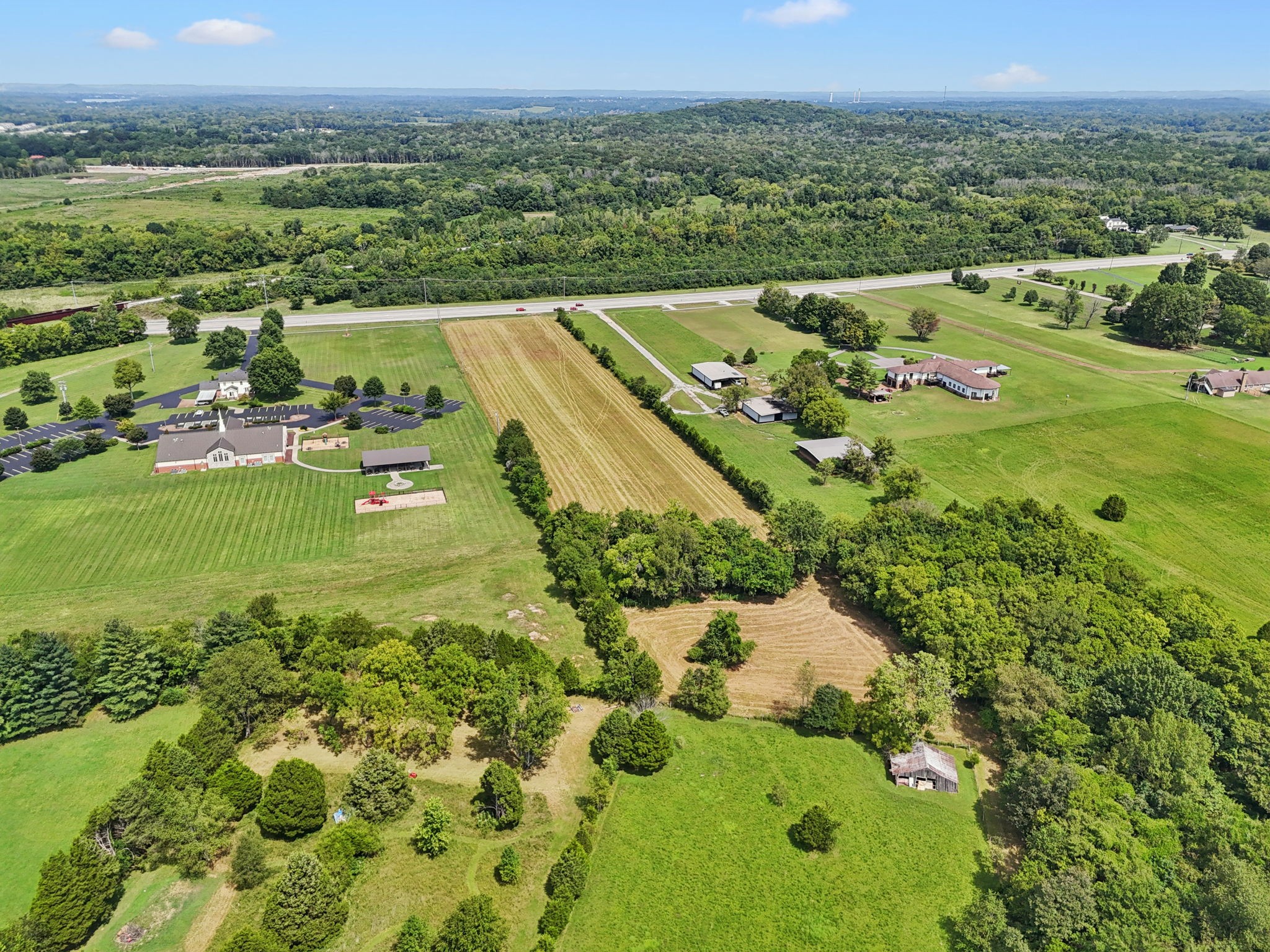 3 Lebanon Rd Property Photo 6