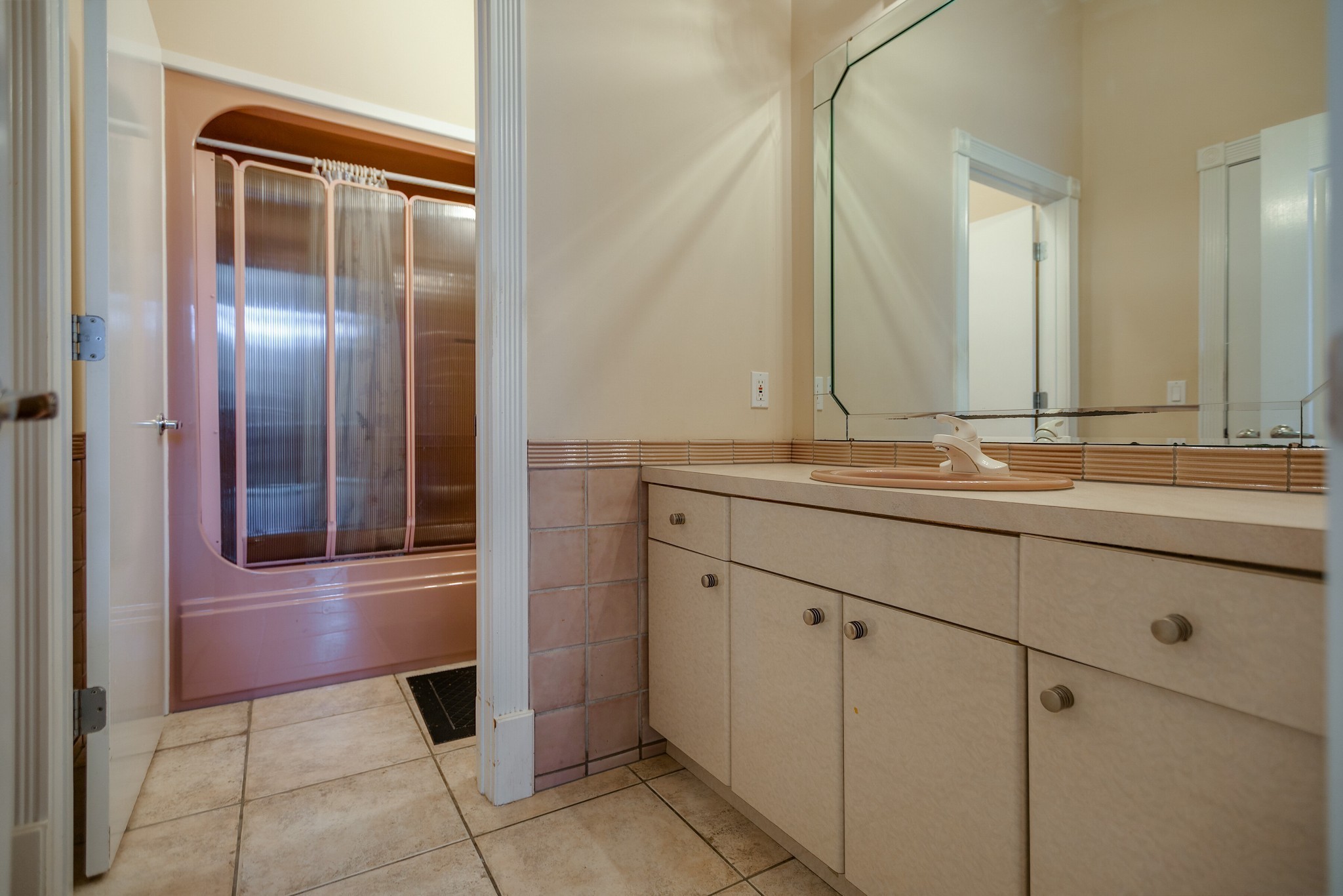 970 9th St Property Photo 37