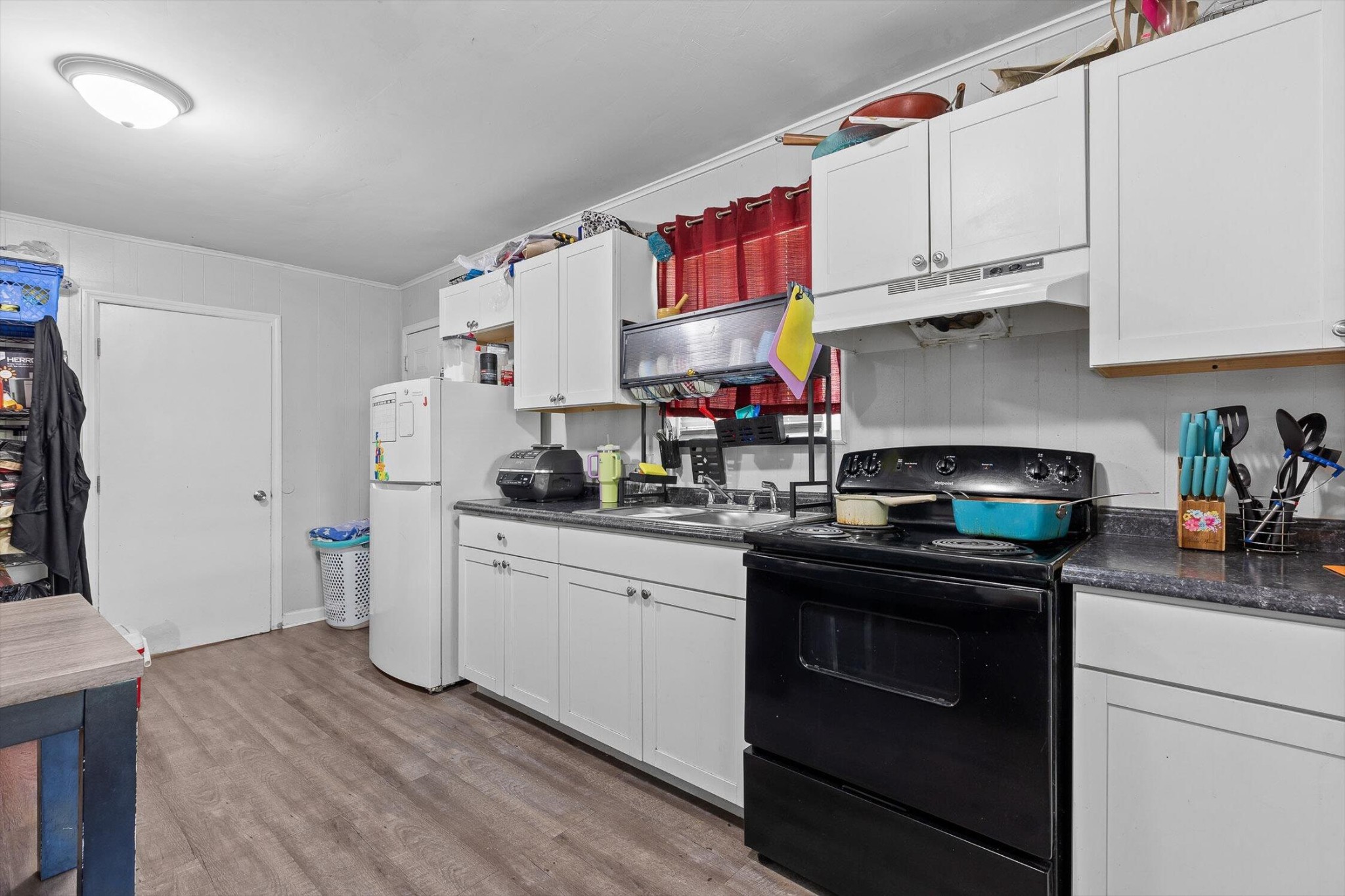 810 Sylvan Drive Property Photo 3