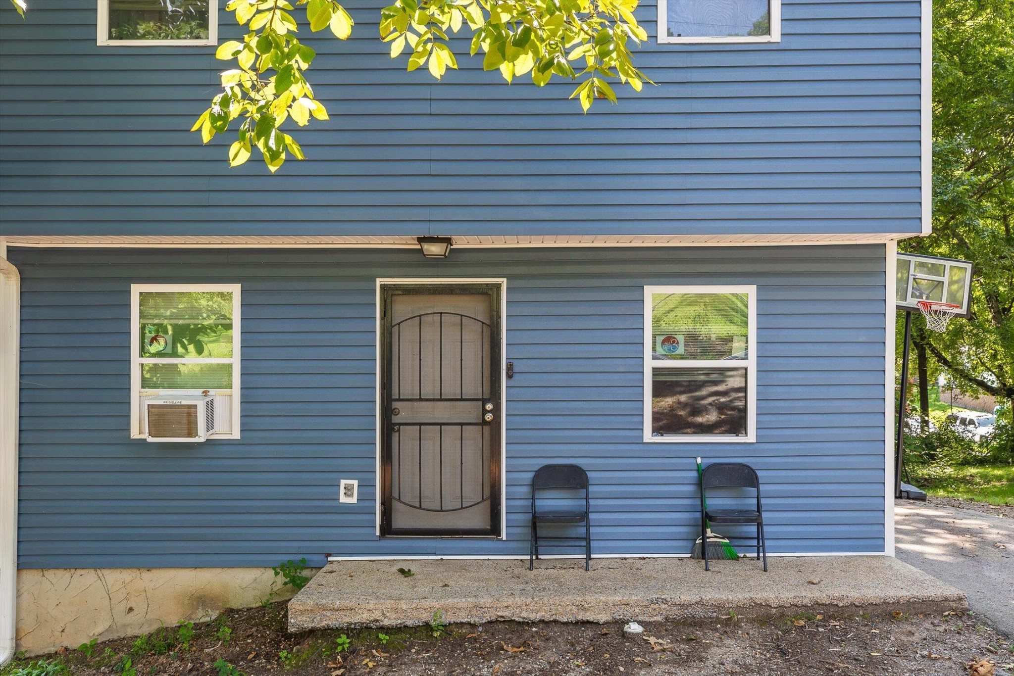 810 Sylvan Drive Property Photo 6