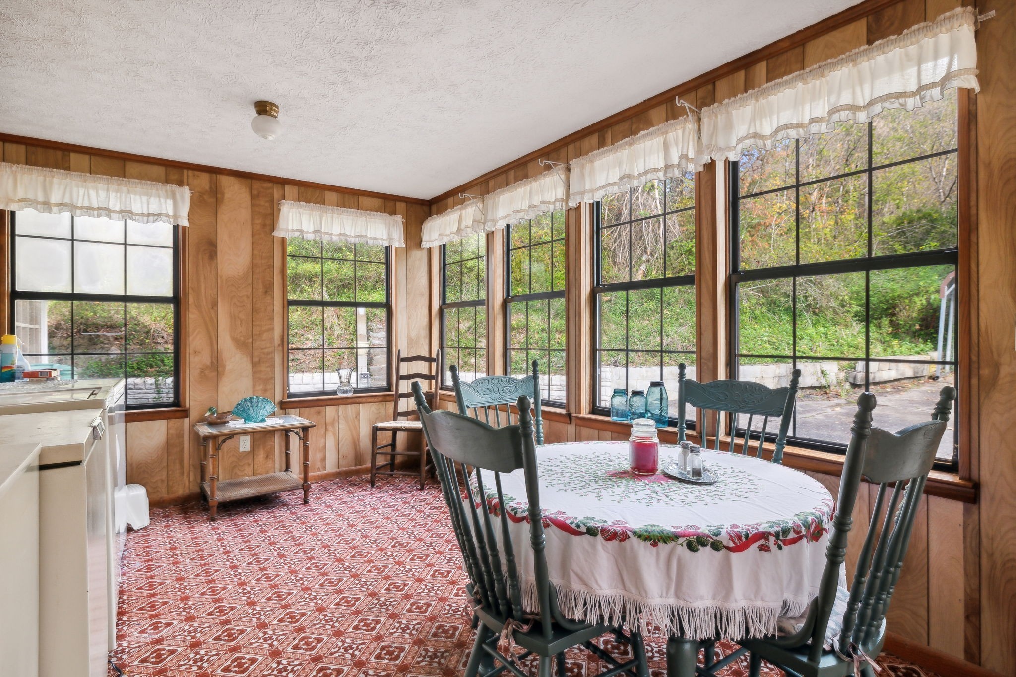 404 Van Hook Dr Property Photo 31