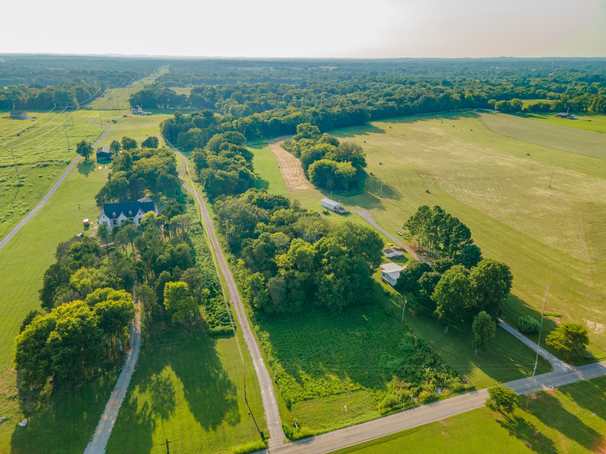 3380 Mealer Rd Property Photo 3