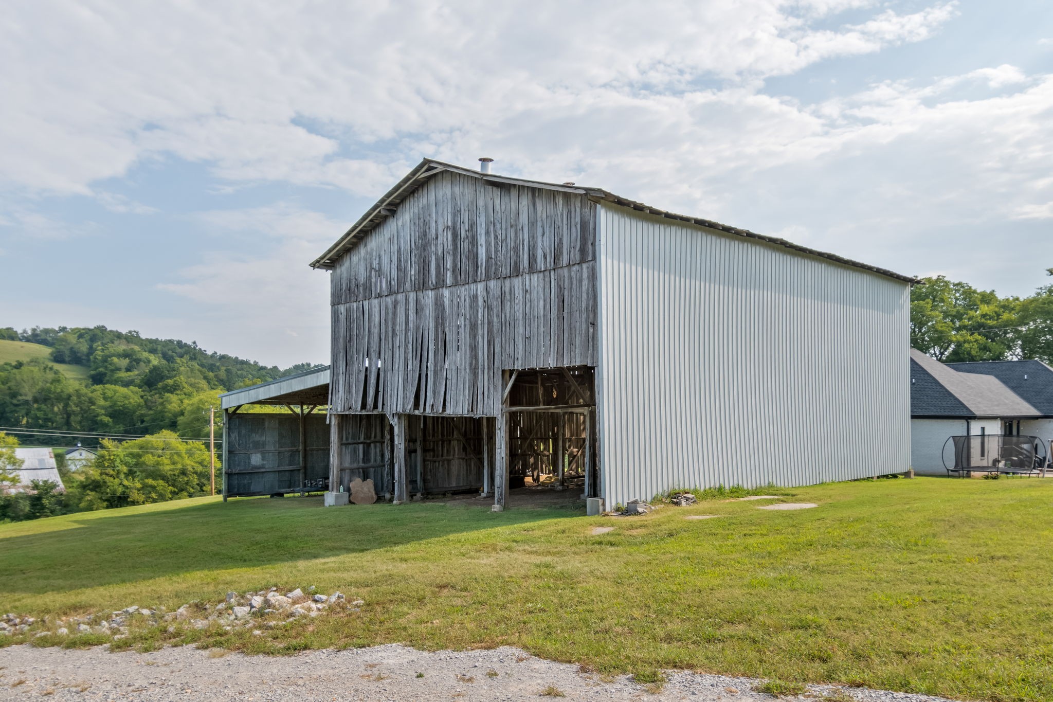 2868 Pullens Mill Road Property Photo 5