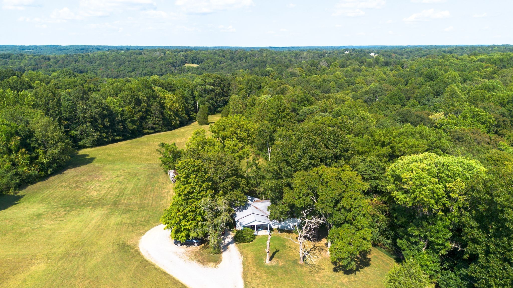 5822 Highway 41a Property Photo 2