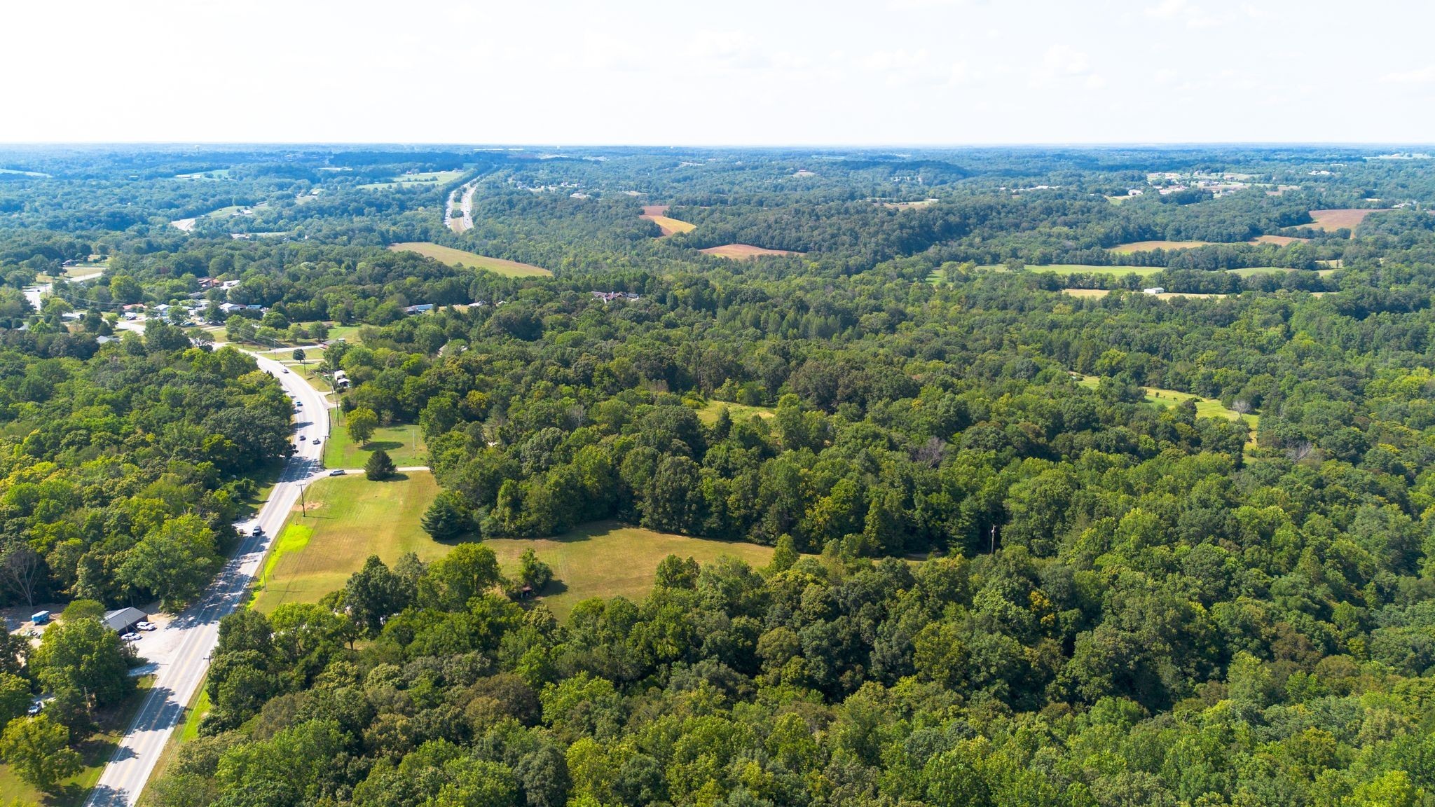 5822 Highway 41a Property Photo 6