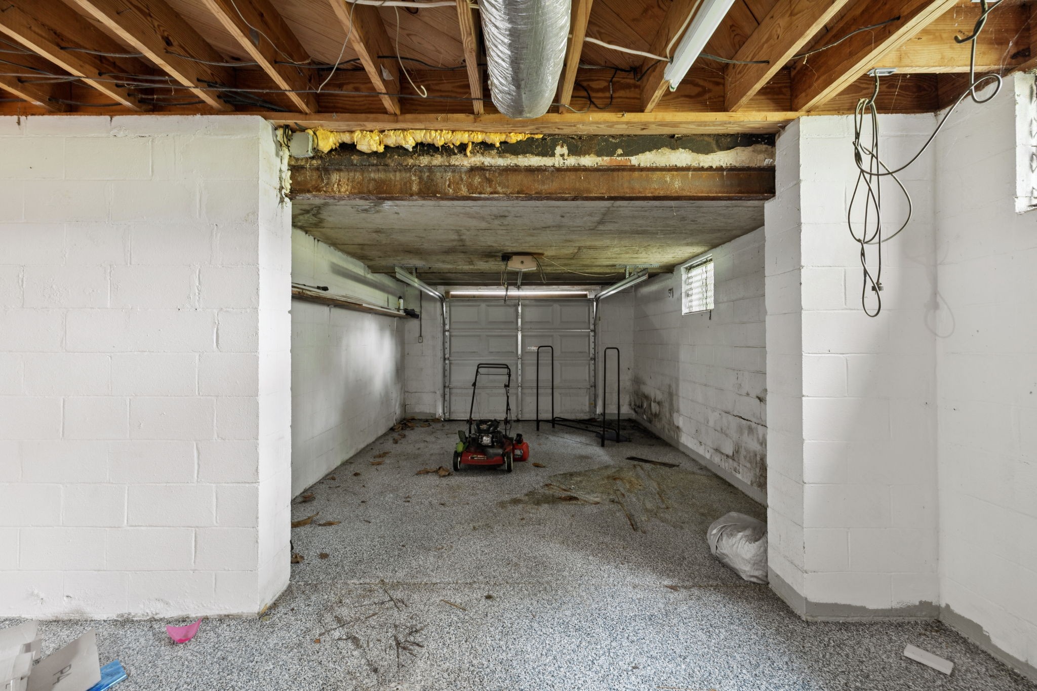 527 E Madison St Property Photo 60