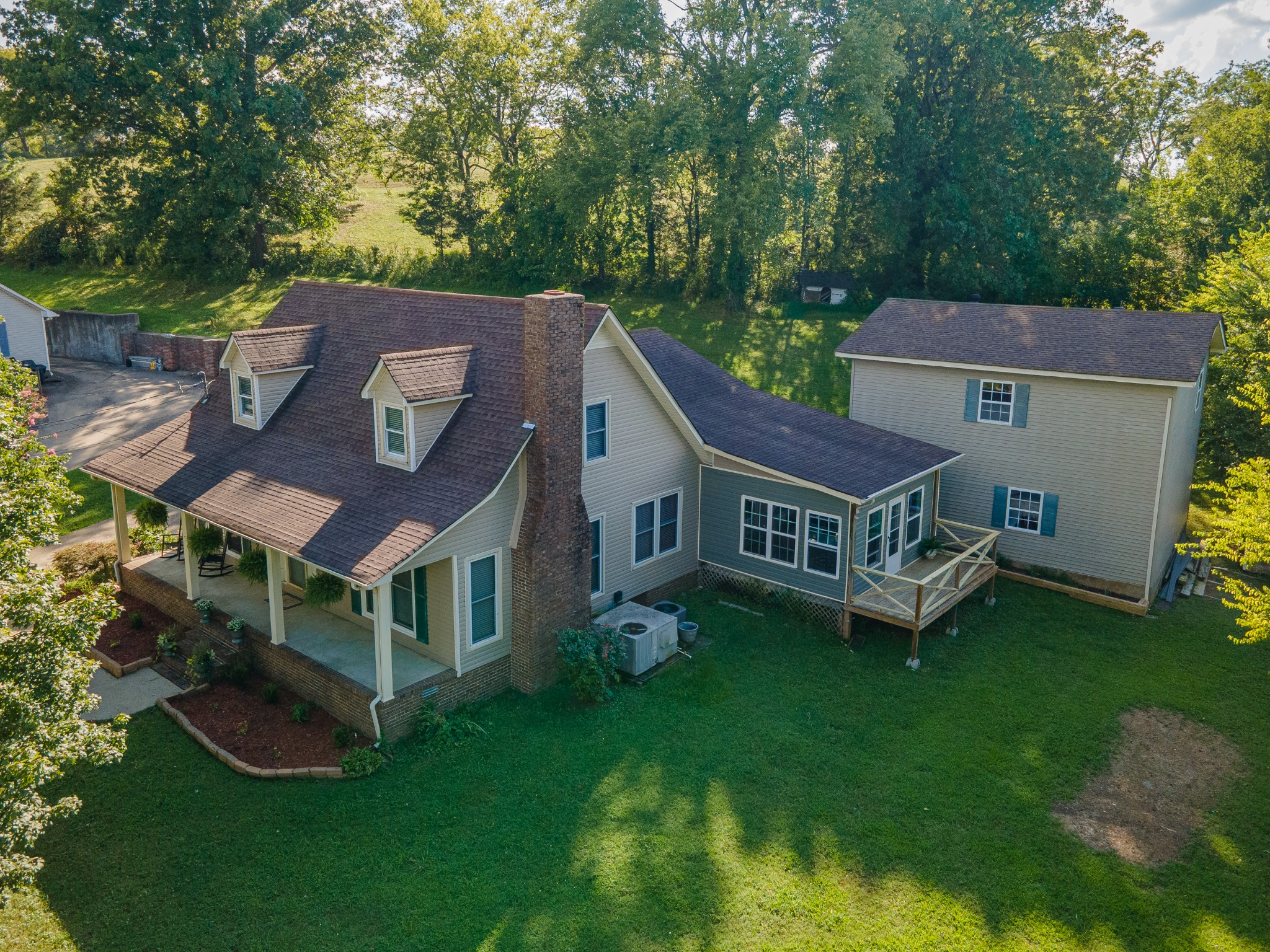 1336 Charlotte Ct Property Photo 1