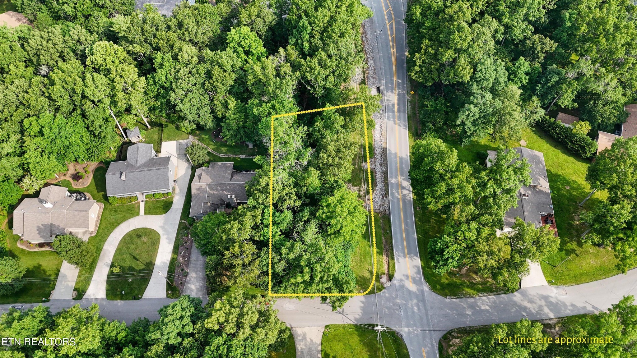120 Lakeview Drive Property Photo 1