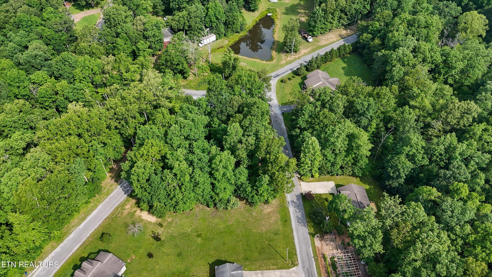 600 Aqum Circle Property Photo 4