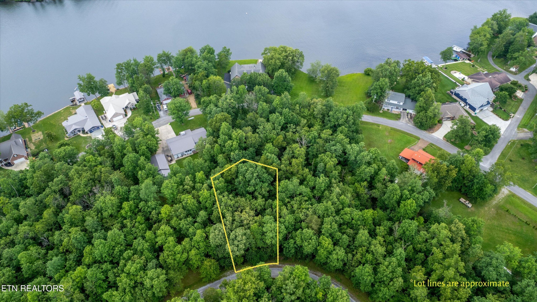 2016 Coweta Drive Property Photo 1