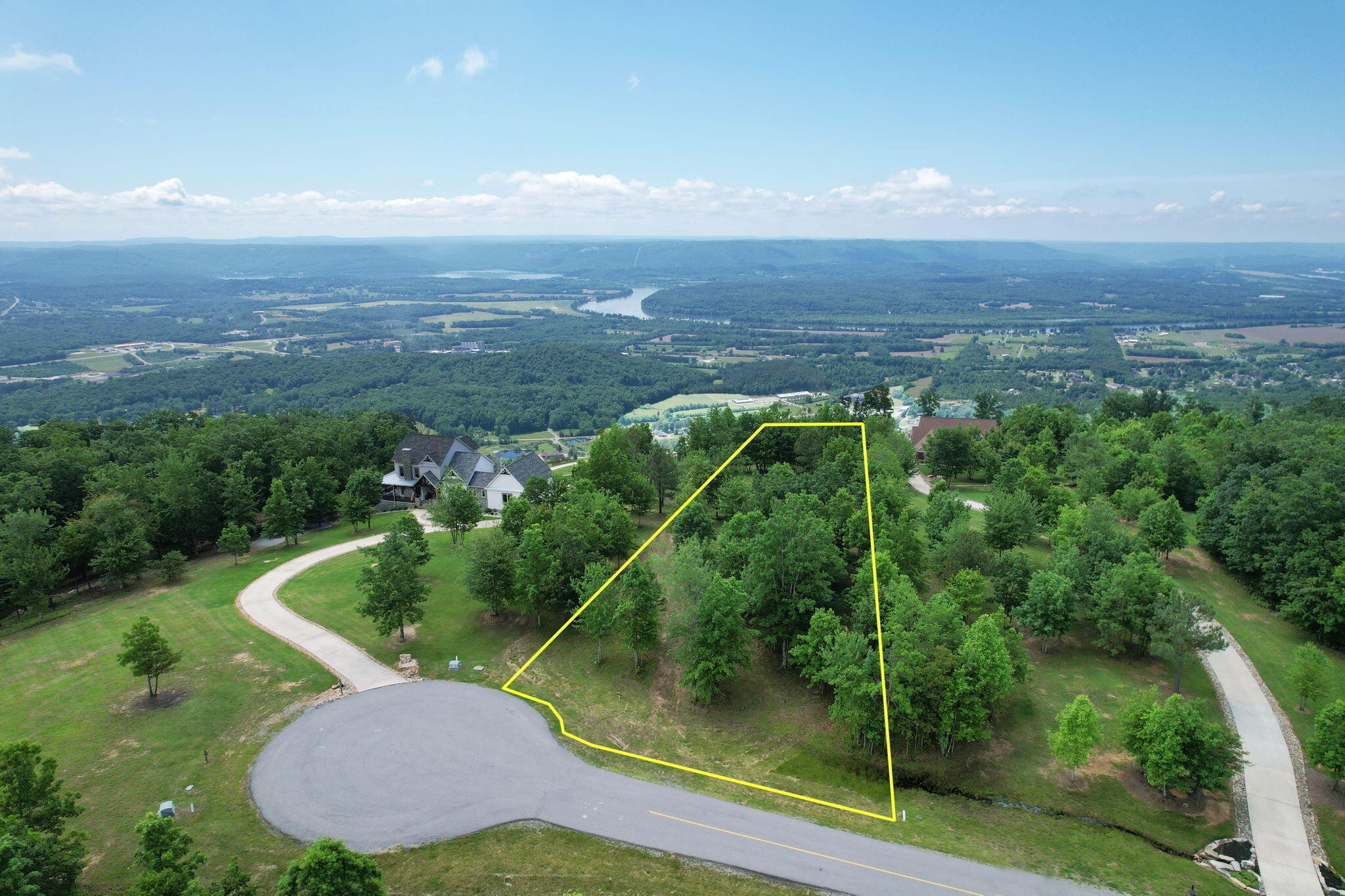 150 Eagle Eye Drive Property Photo 9