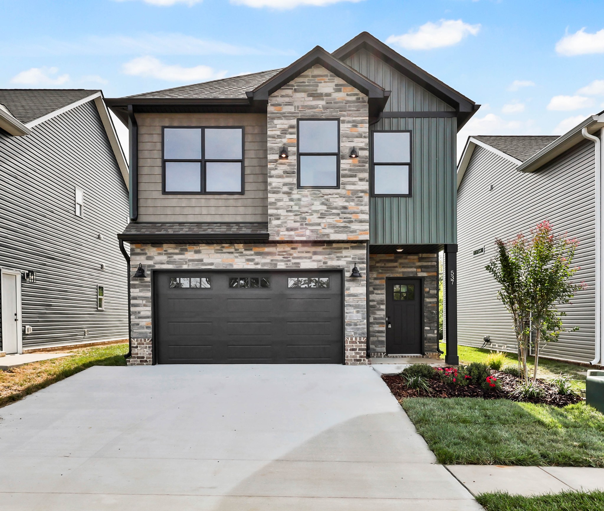 18 Charleston Cove Property Photo 1