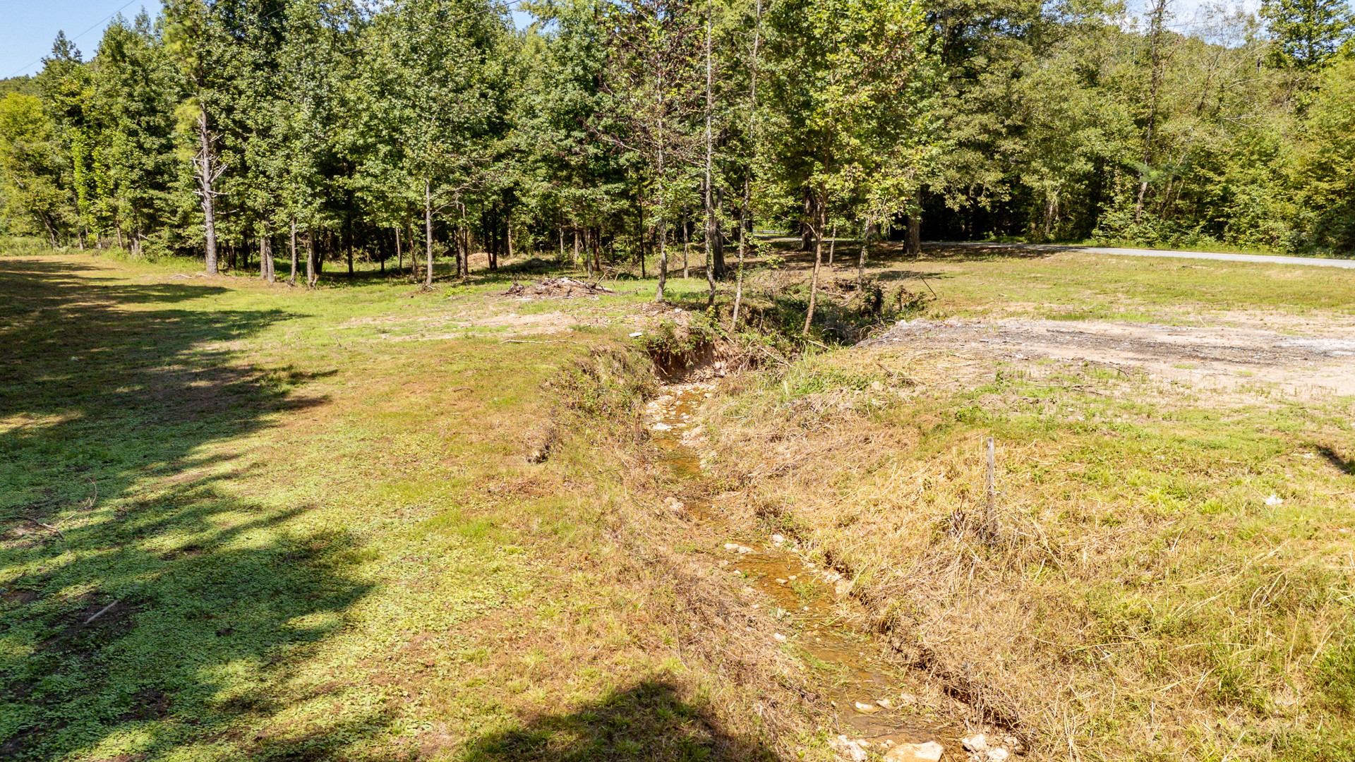 375 Roanoke Creek Rd Property Photo 3