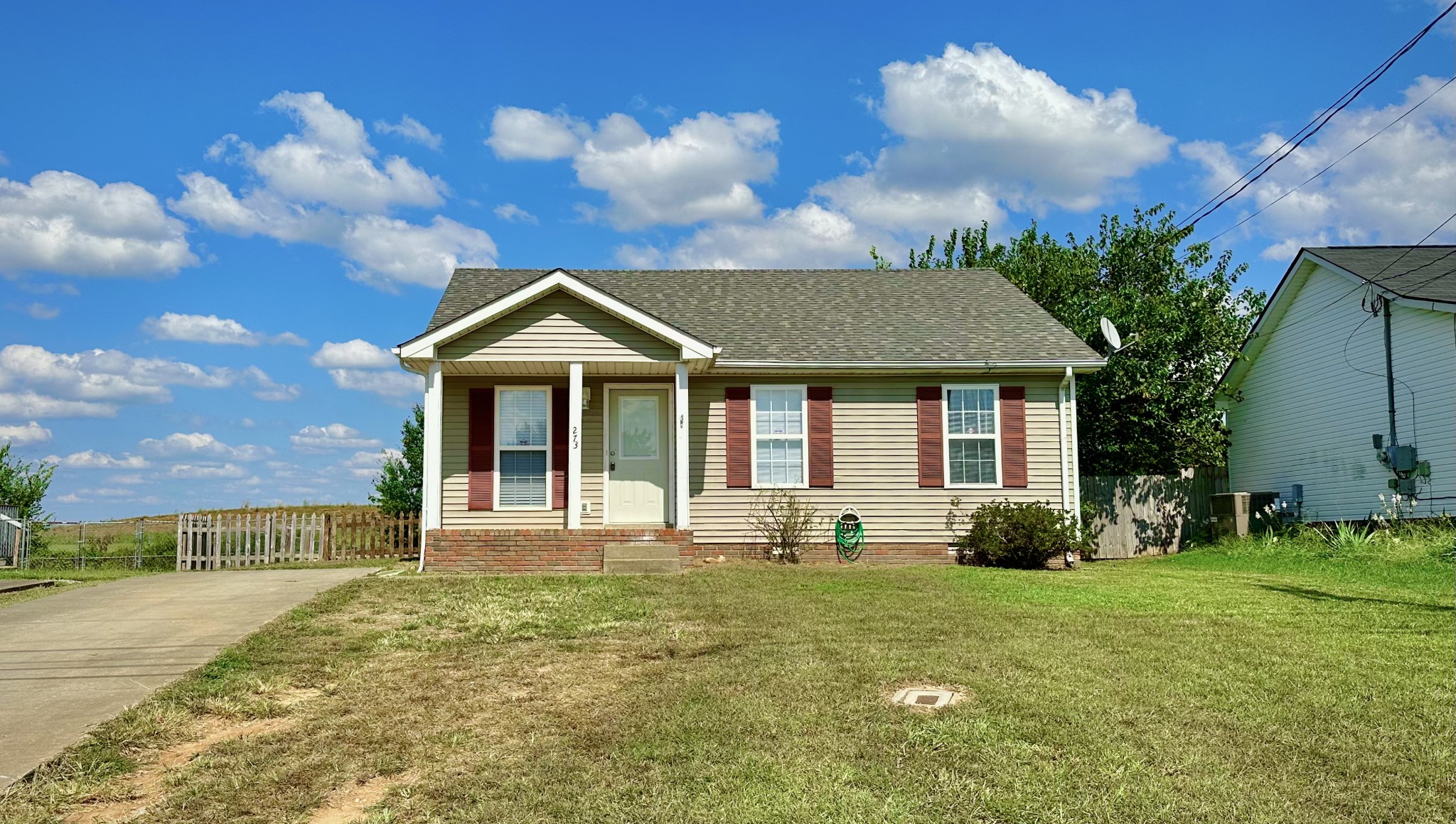 273 Cranklen Cir Property Photo 1