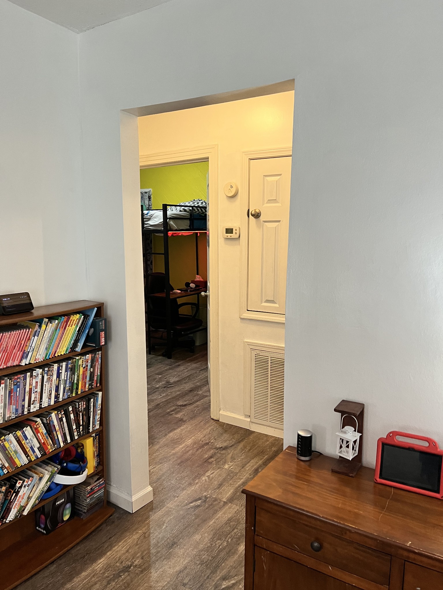 431 Elm St Property Photo 6