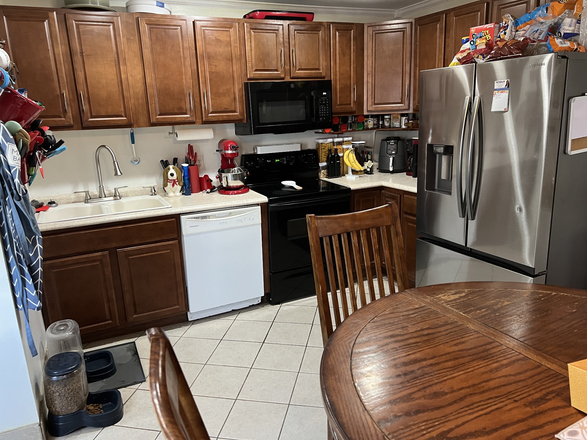 431 Elm St Property Photo 14