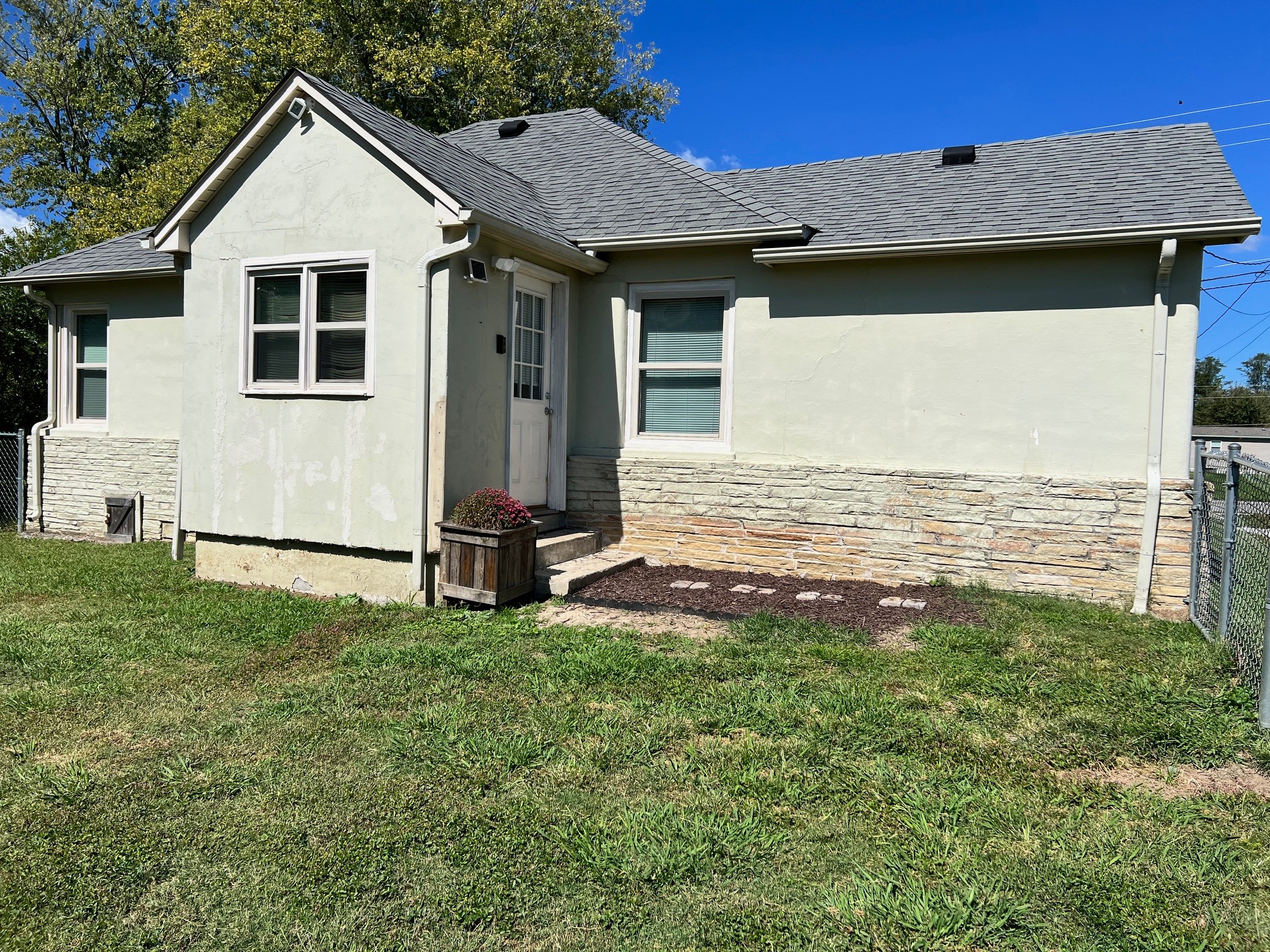 431 Elm St Property Photo 22