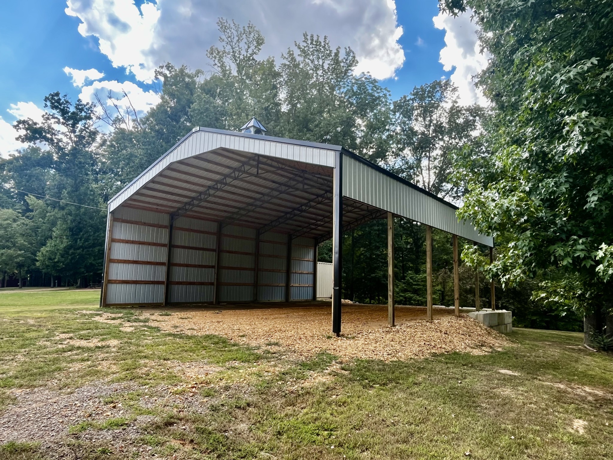 250 Teal Ln Property Photo 3