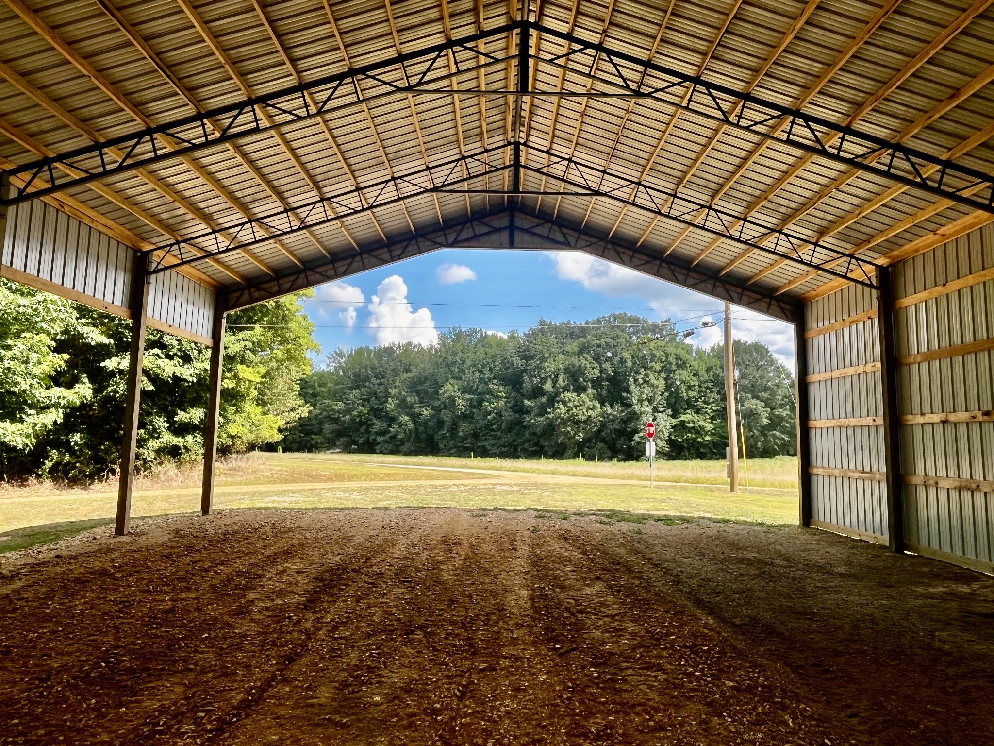 250 Teal Ln Property Photo 4