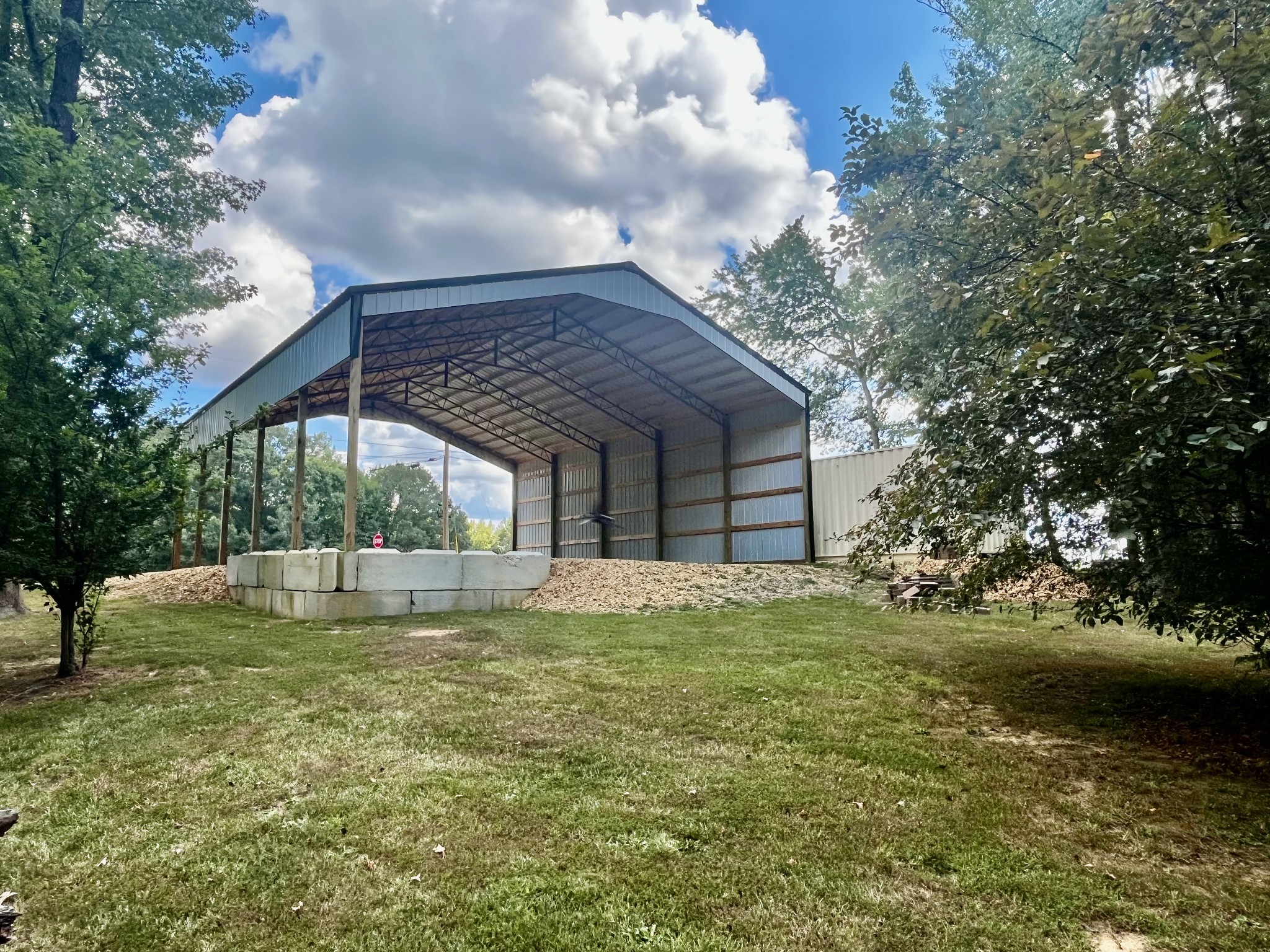 250 Teal Ln Property Photo 6